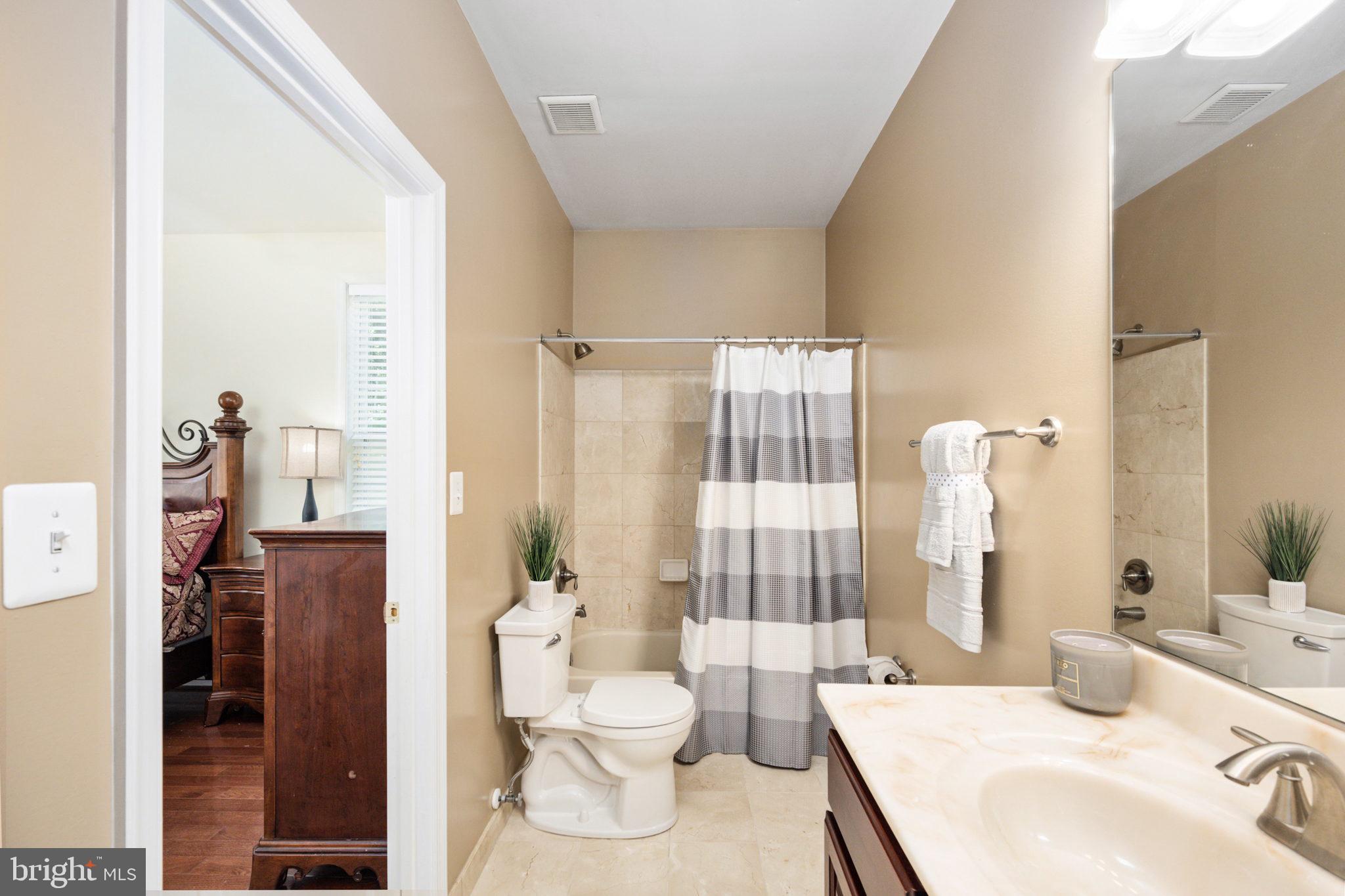 TANTALLON ON THE POTOMAC - Residential