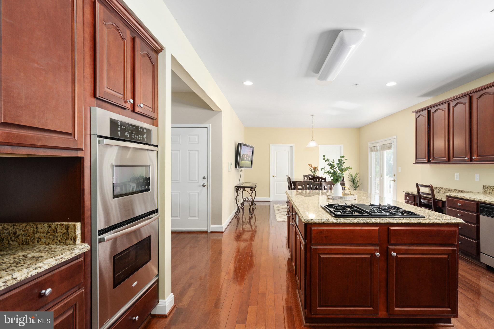 TANTALLON ON THE POTOMAC - Residential