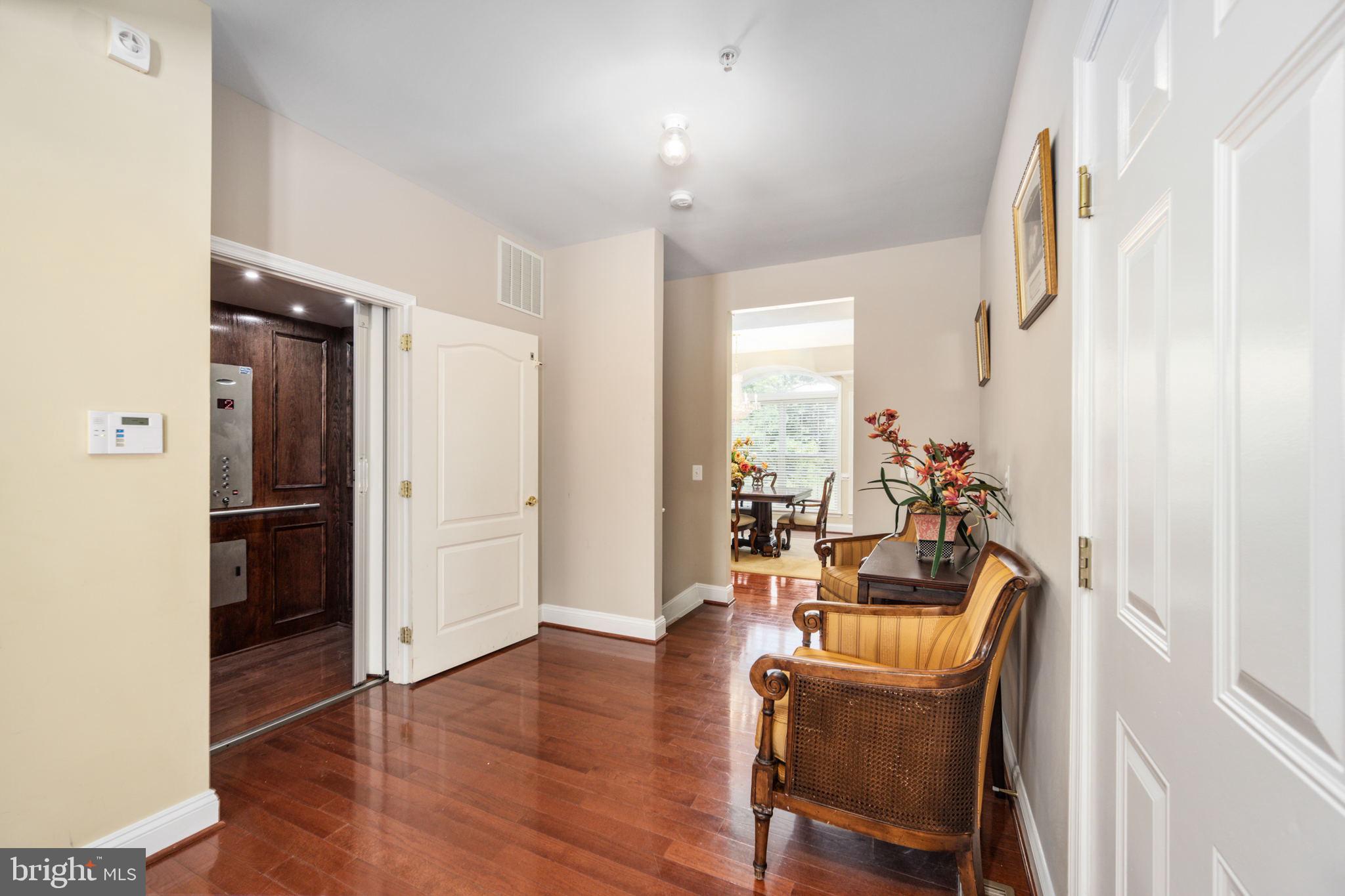 TANTALLON ON THE POTOMAC - Residential