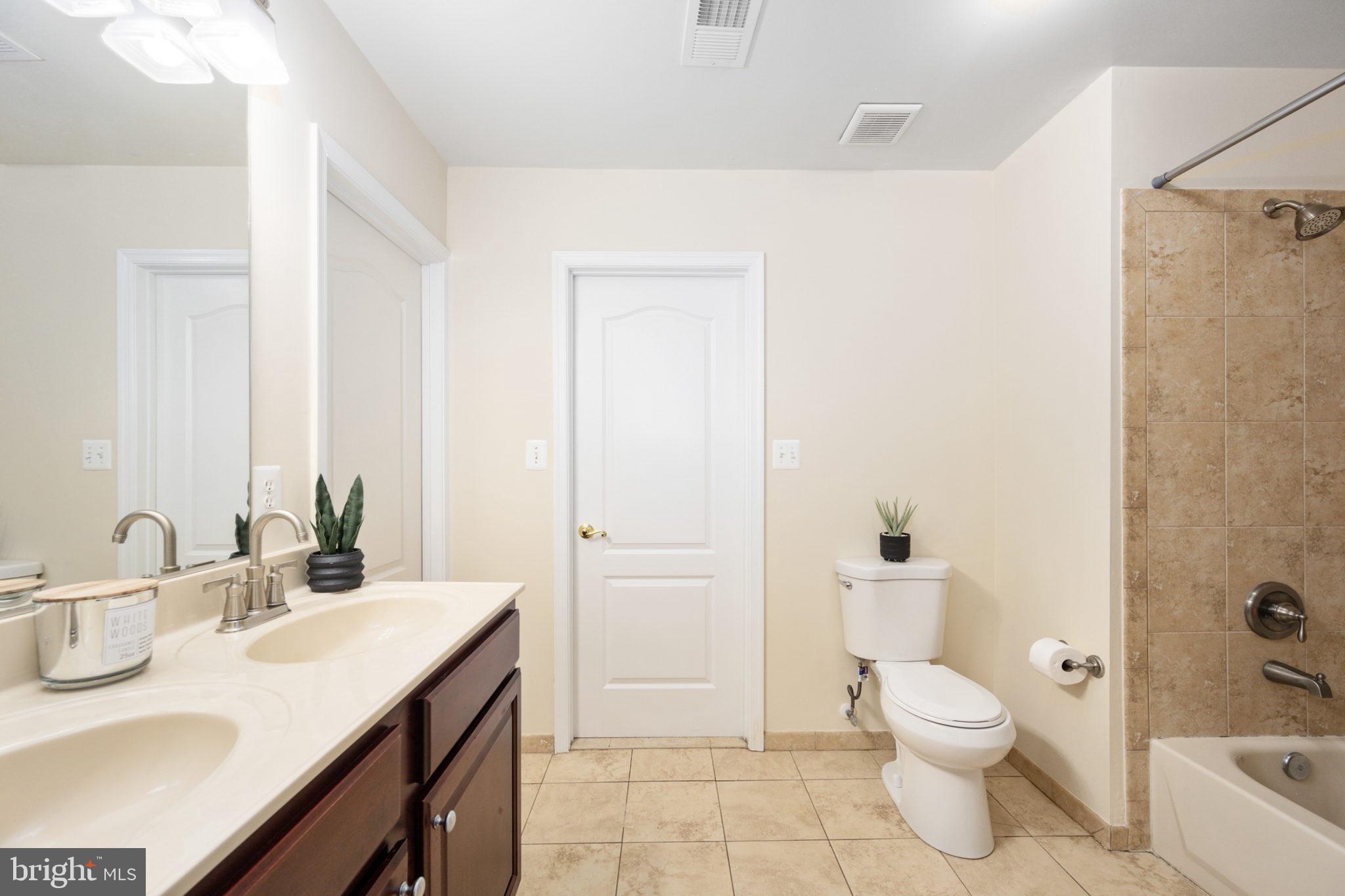 TANTALLON ON THE POTOMAC - Residential