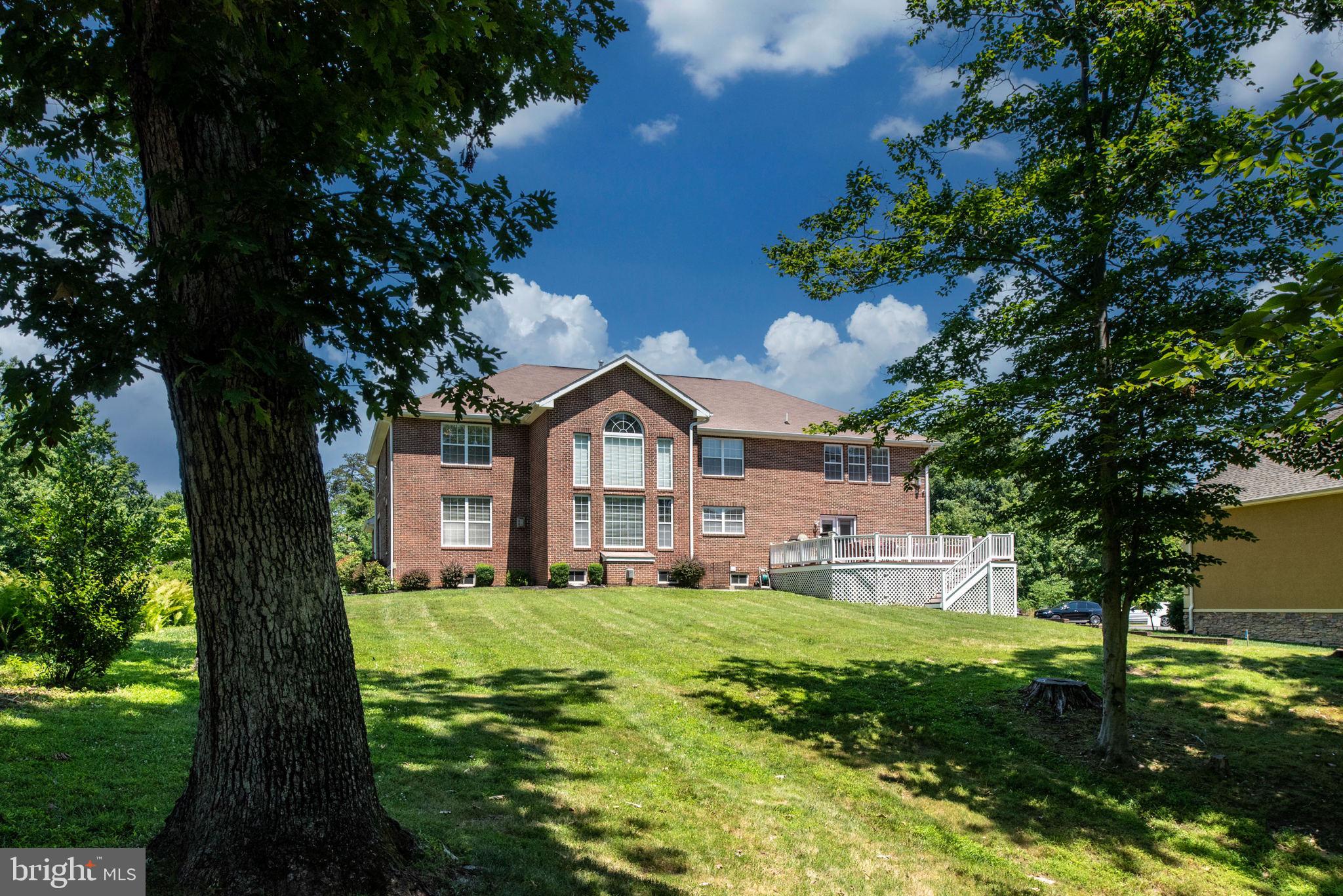 TANTALLON ON THE POTOMAC - Residential