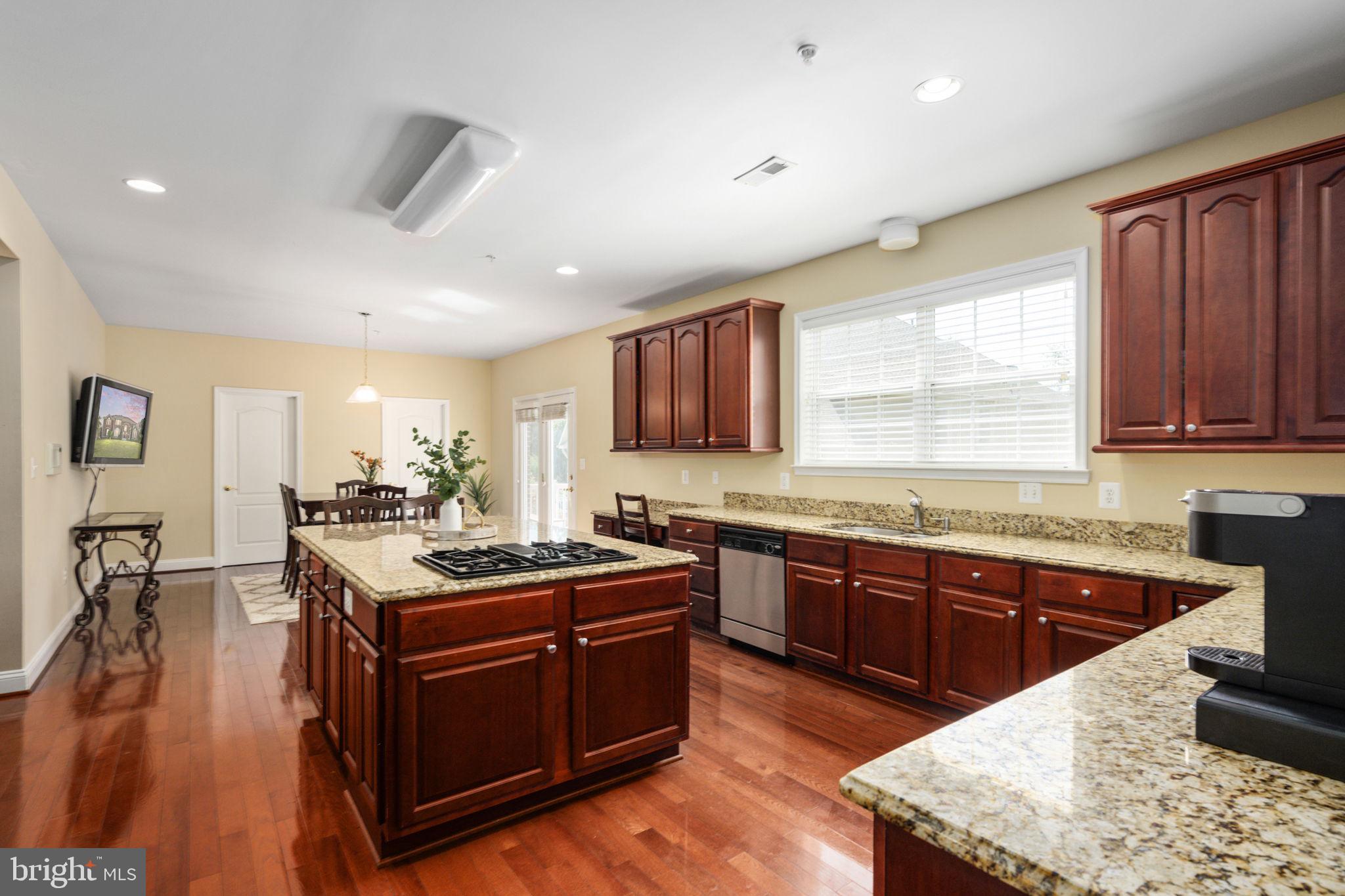 TANTALLON ON THE POTOMAC - Residential