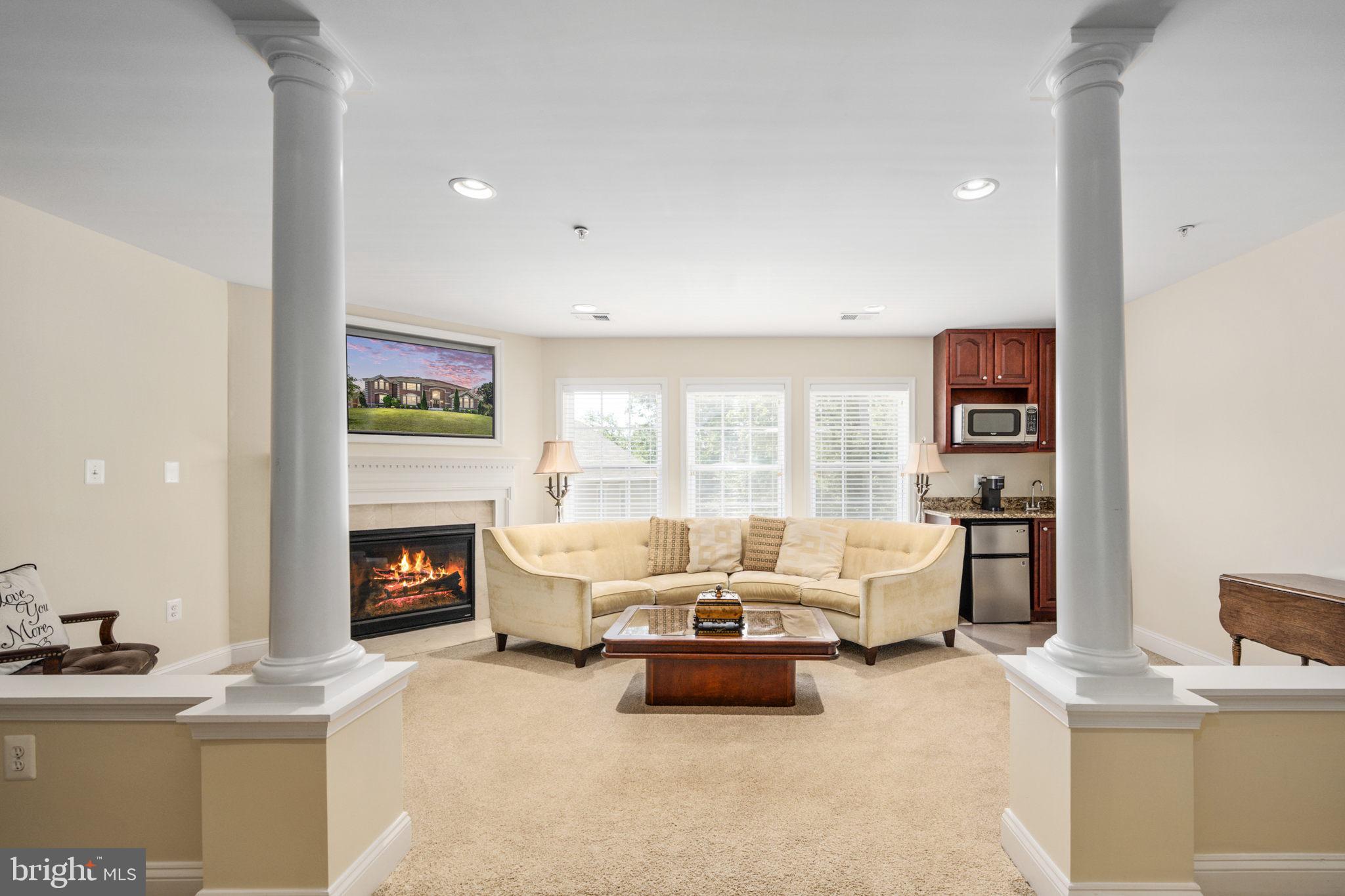 TANTALLON ON THE POTOMAC - Residential