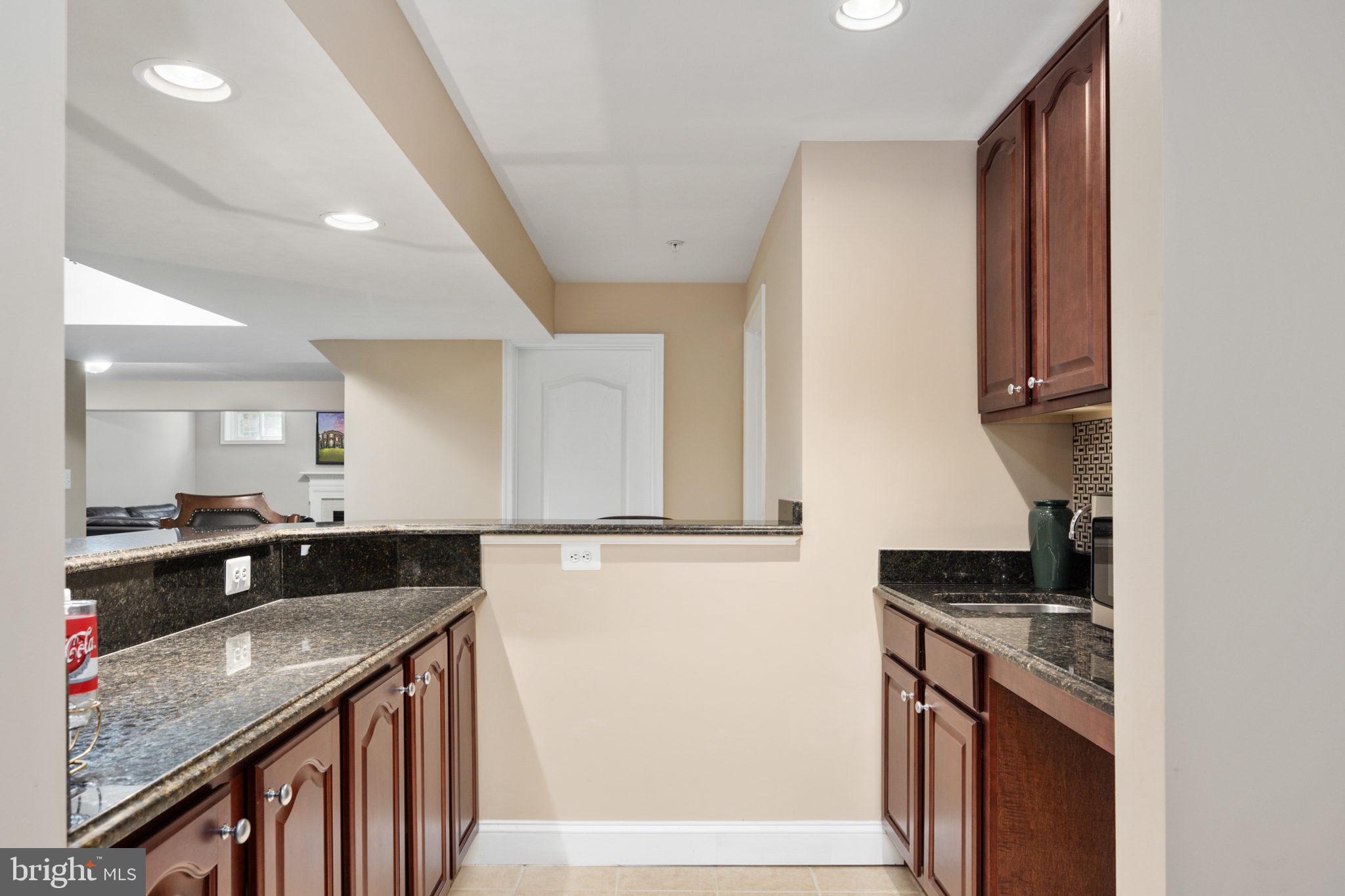 TANTALLON ON THE POTOMAC - Residential