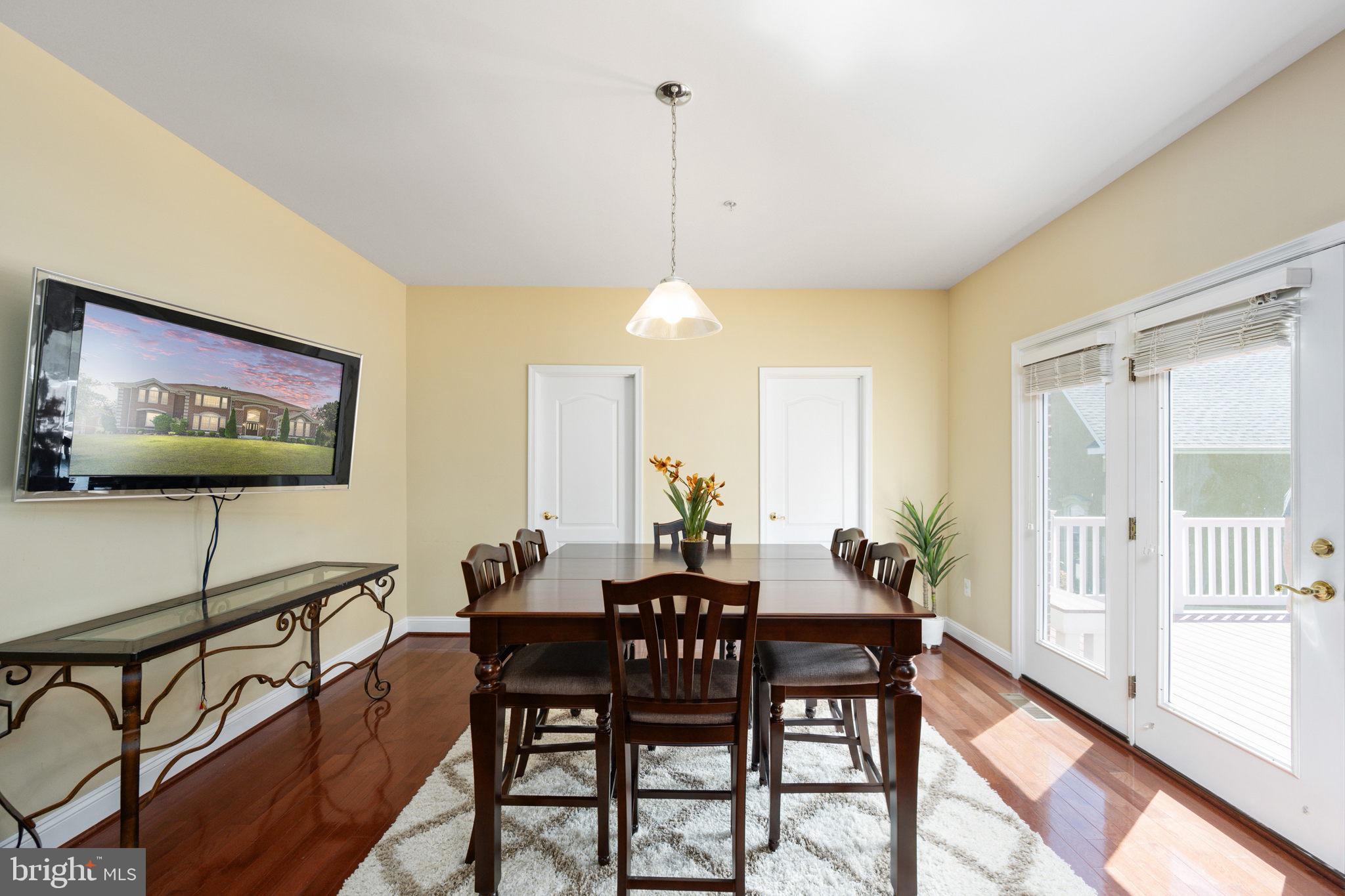 TANTALLON ON THE POTOMAC - Residential