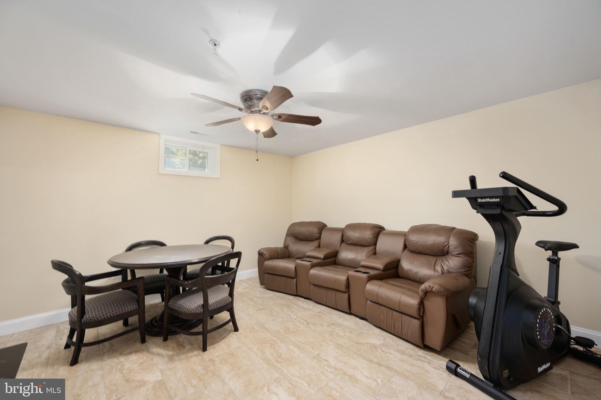 TANTALLON ON THE POTOMAC - Residential