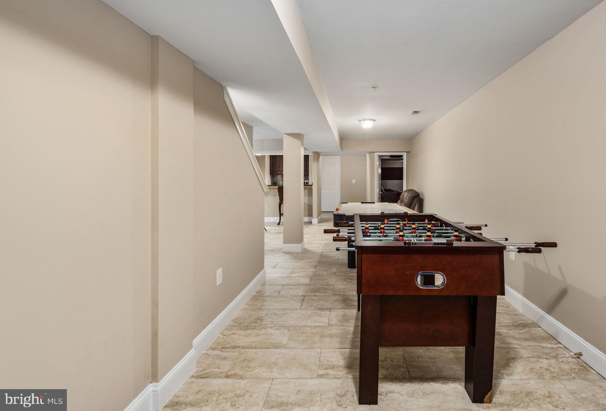 TANTALLON ON THE POTOMAC - Residential