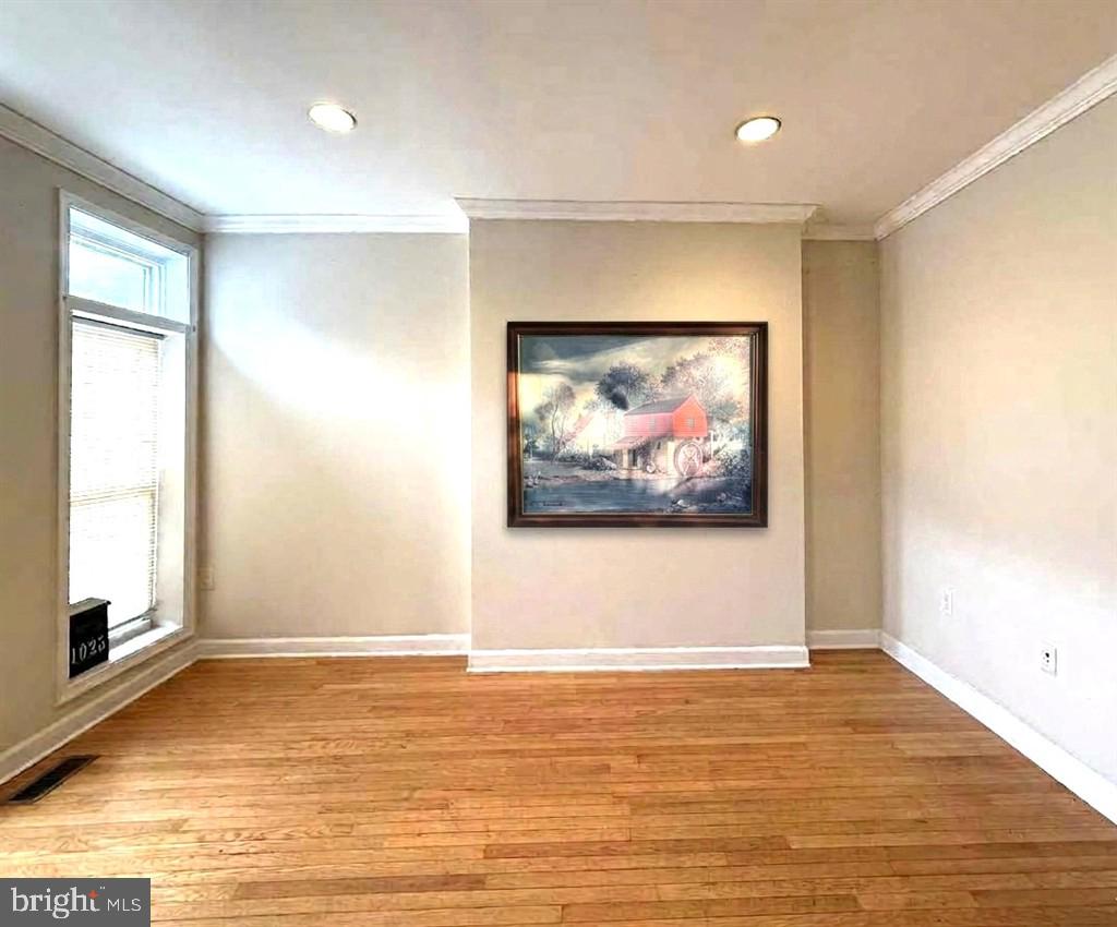 1025 W FAYETTE STREET