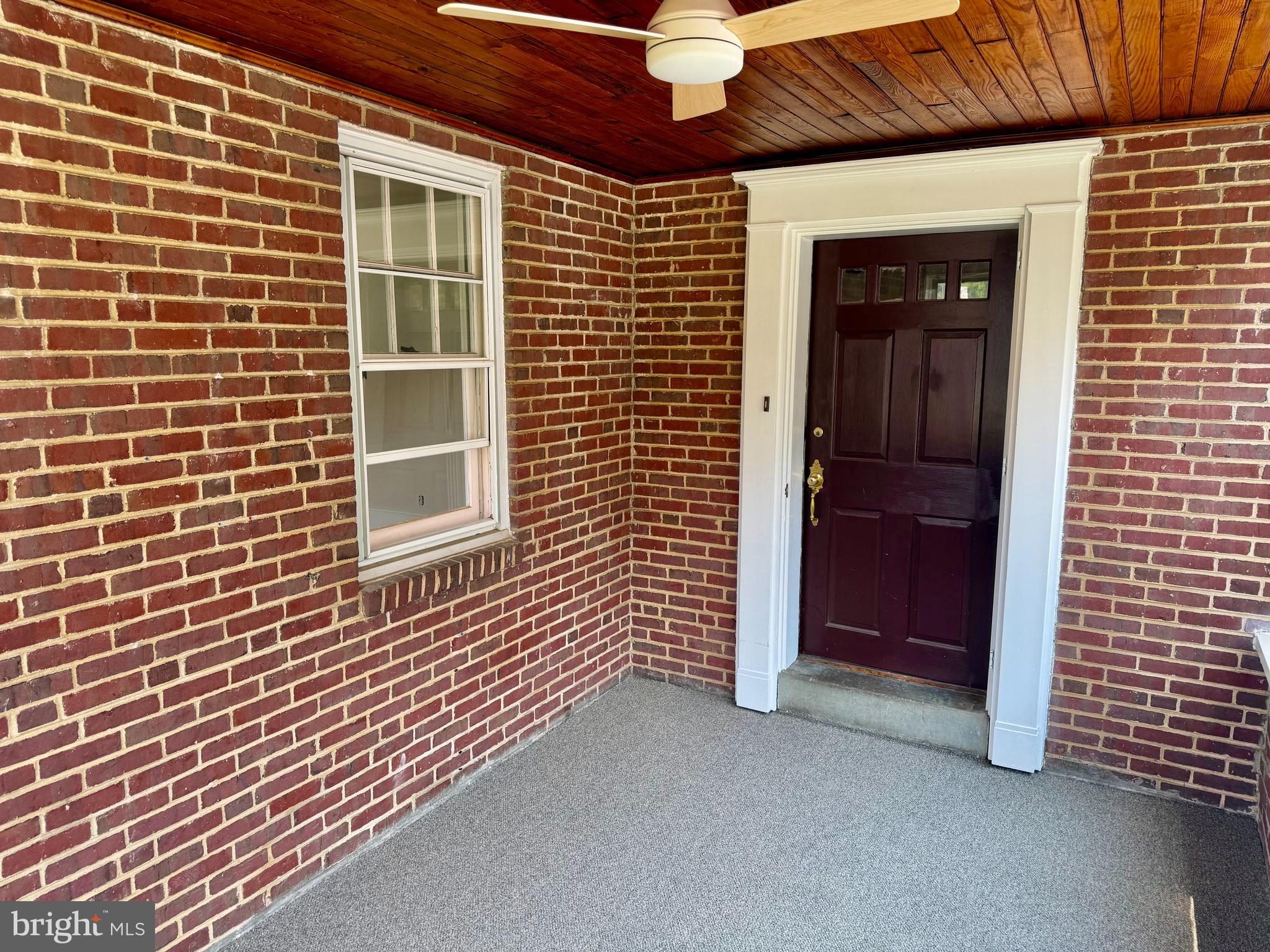 2004 N BROOM STREET