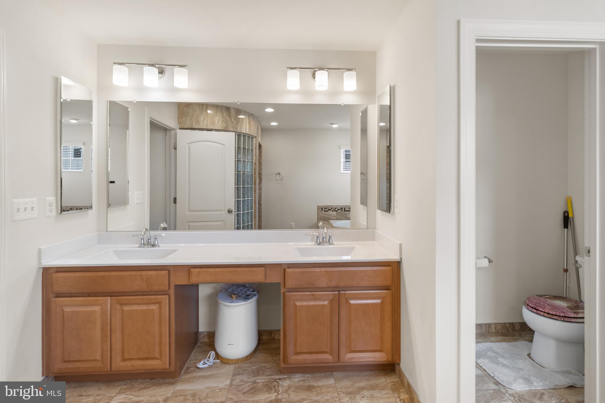 VILLAGES OF SAVANNAH - Residential