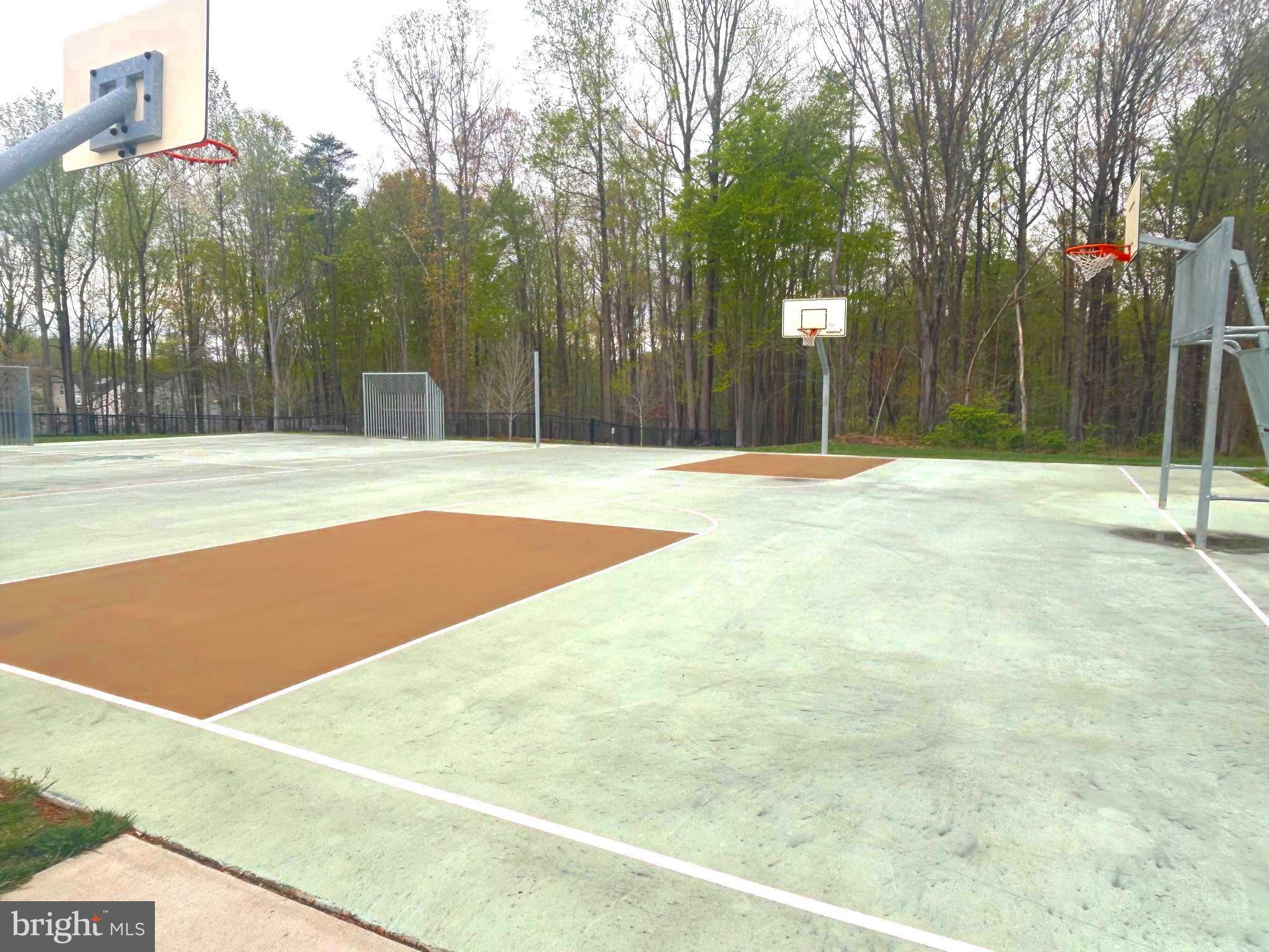 VILLAGES OF SAVANNAH - Residential