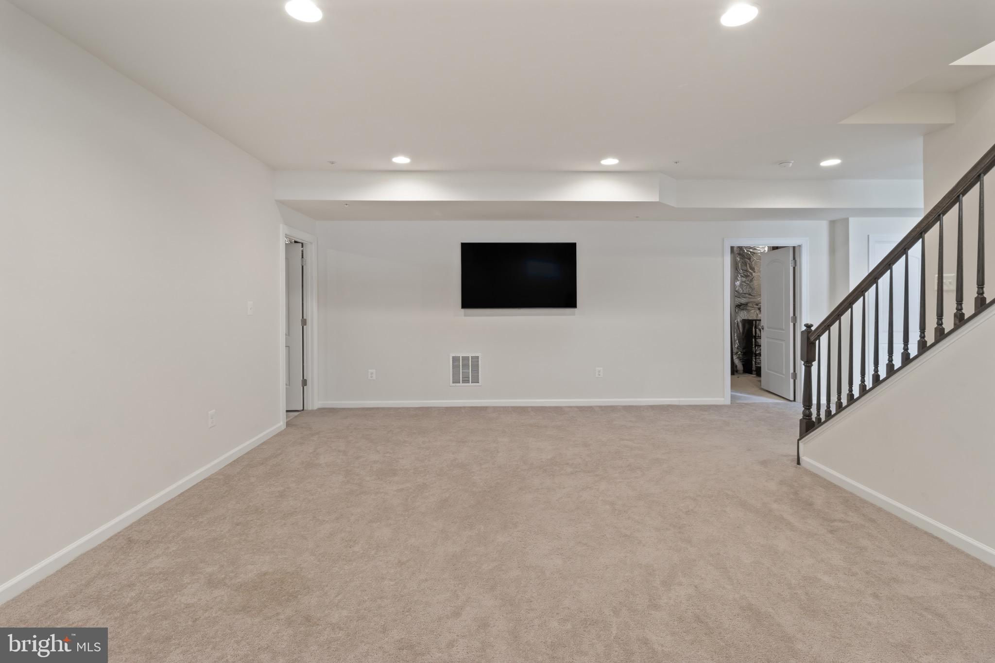 VILLAGES OF SAVANNAH - Residential