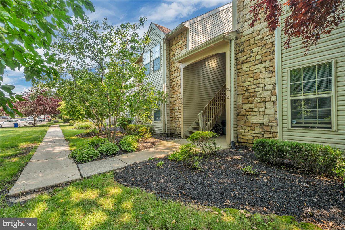 421 TAVISTOCK