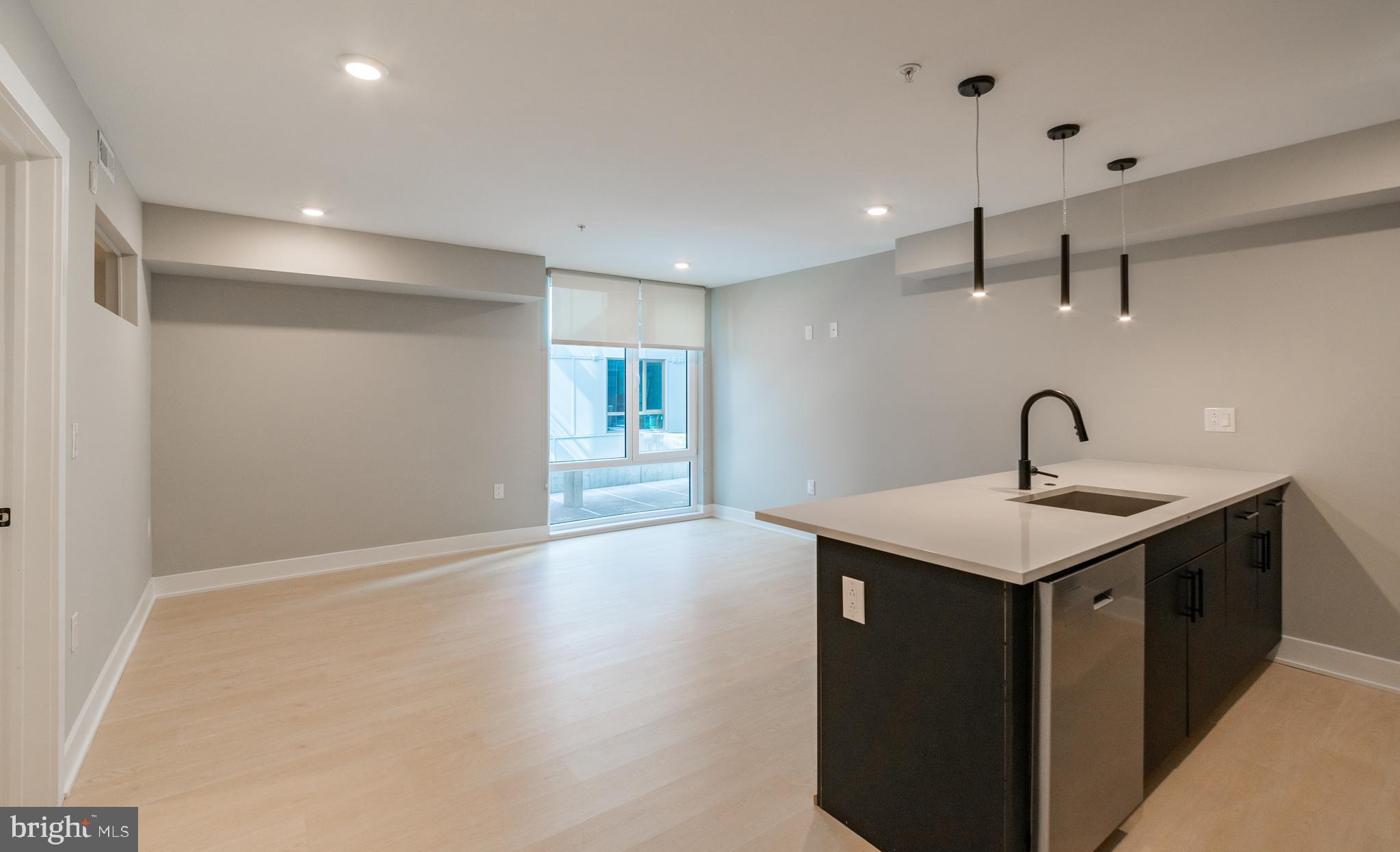 6604 RIDGE AVENUE 504