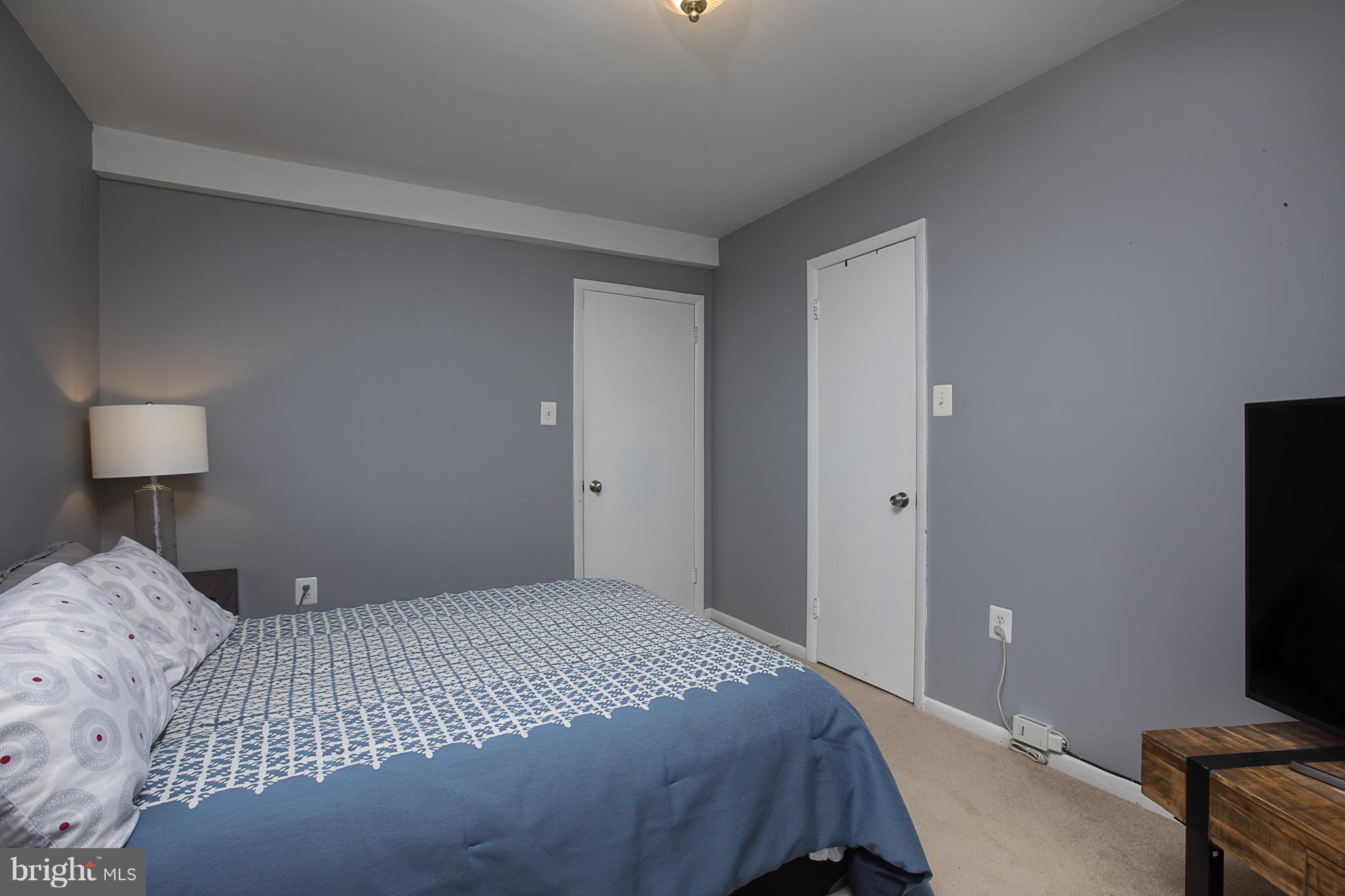 PARKSIDE CONDOMINIUMS - Residential Lease