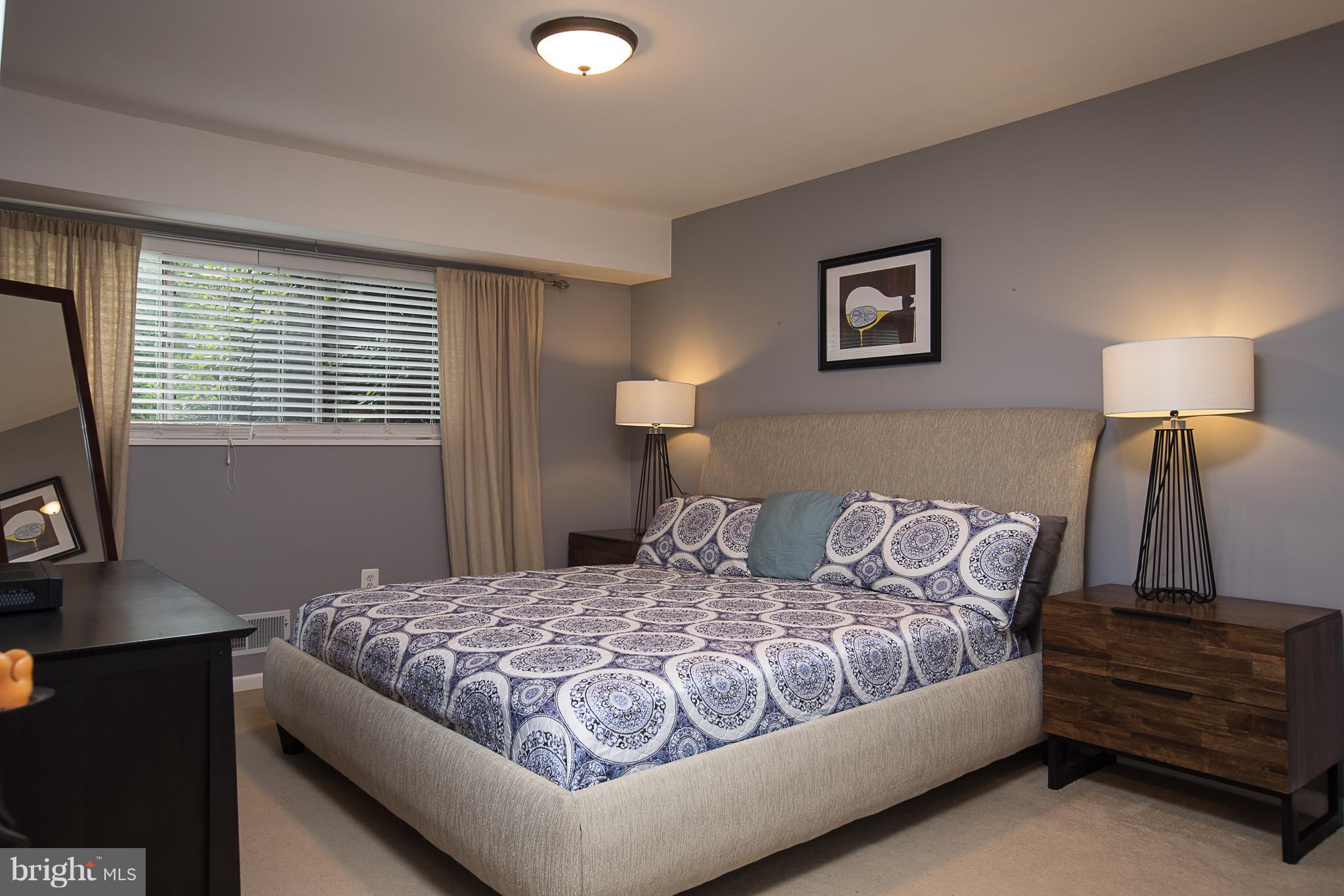 PARKSIDE CONDOMINIUMS - Residential Lease