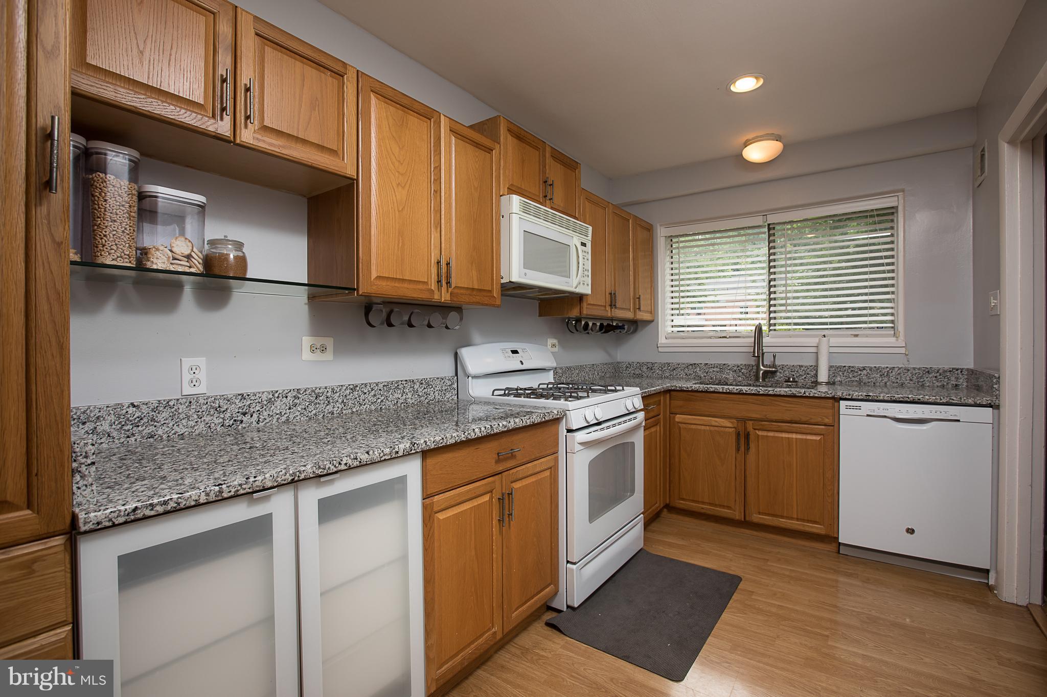 PARKSIDE CONDOMINIUMS - Residential Lease