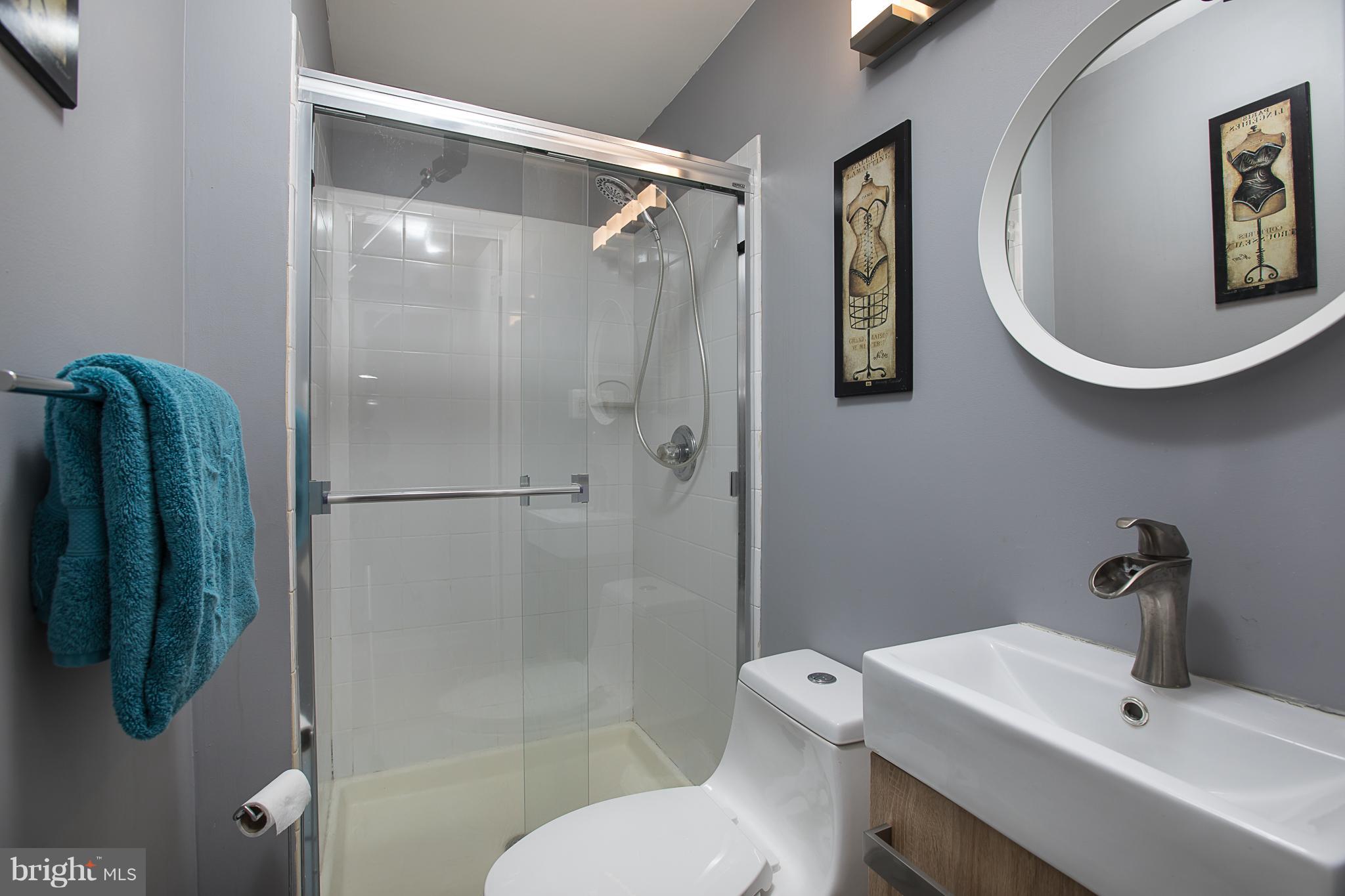 PARKSIDE CONDOMINIUMS - Residential Lease