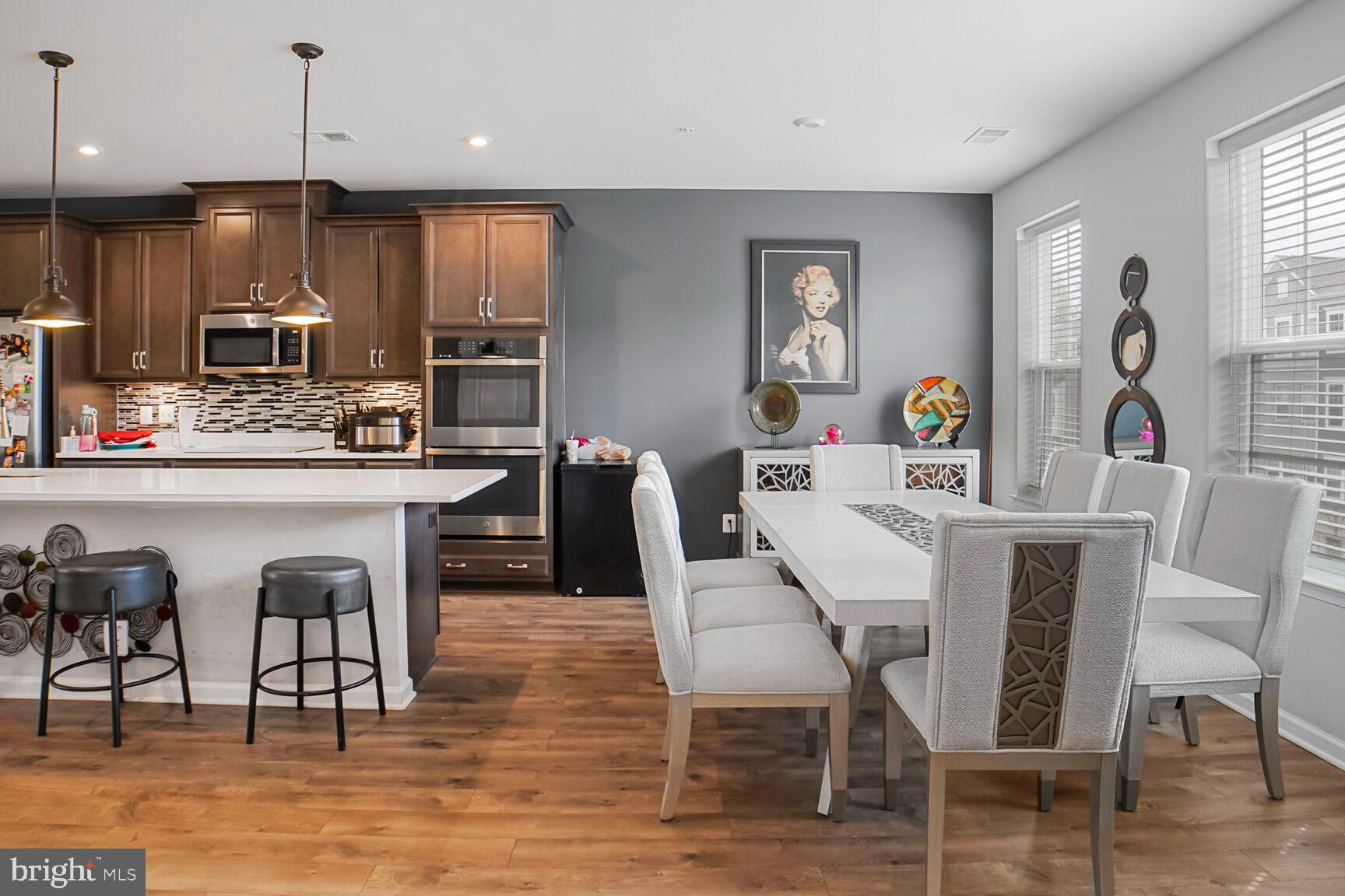 GLENN DALE COMMONS - Residential