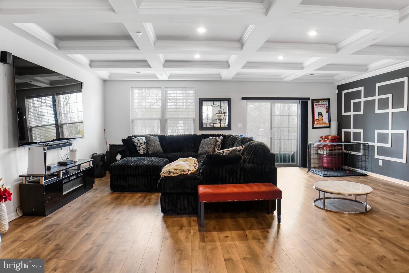 GLENN DALE COMMONS - Residential