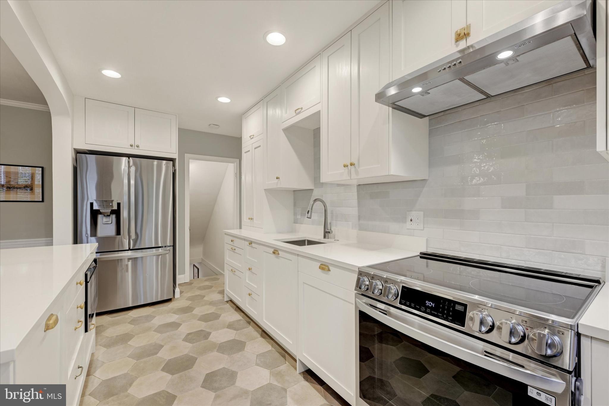 RODGERS FORGE - Residential