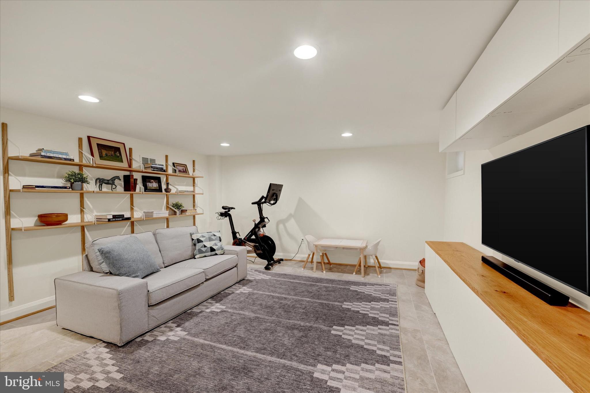 RODGERS FORGE - Residential