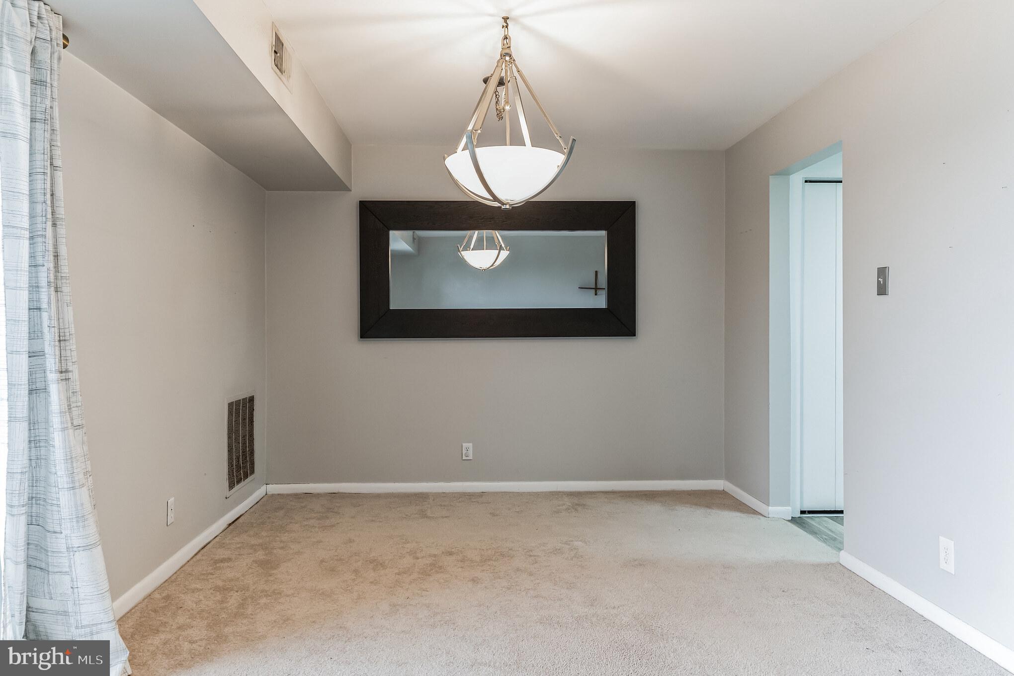 SILVER SPRING - Residential