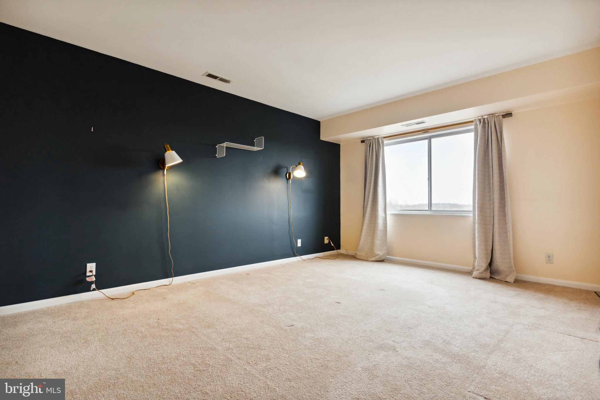 SILVER SPRING - Residential