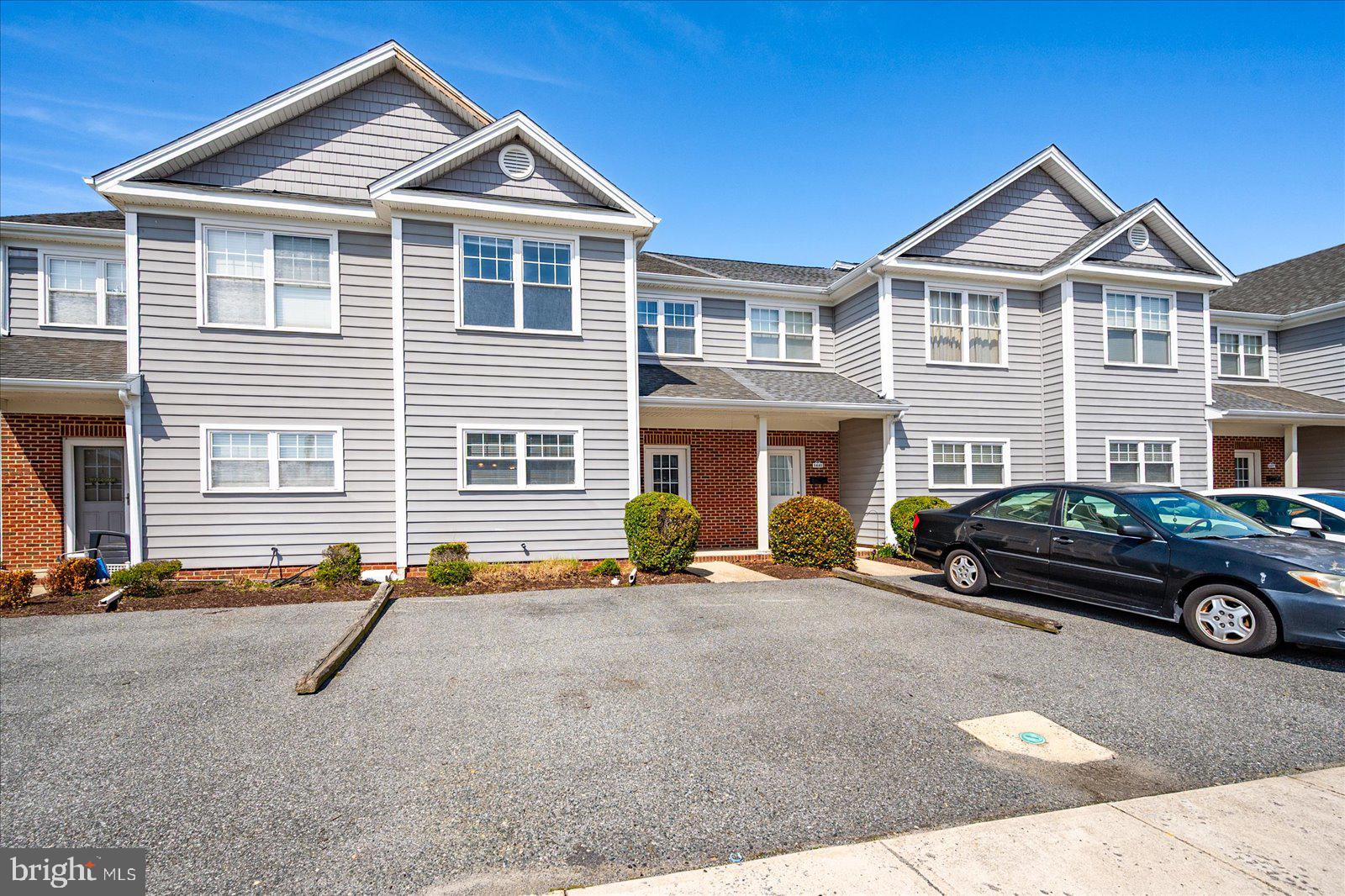 1443 HIDDEN MEADOW LANE