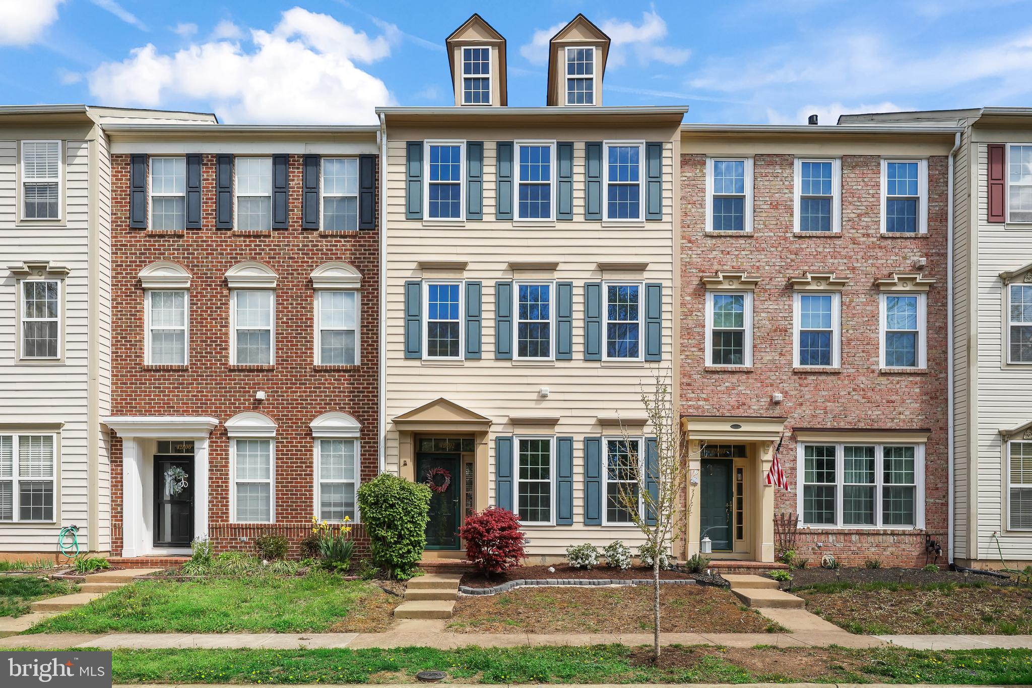 SOUTH RIDING - Residential