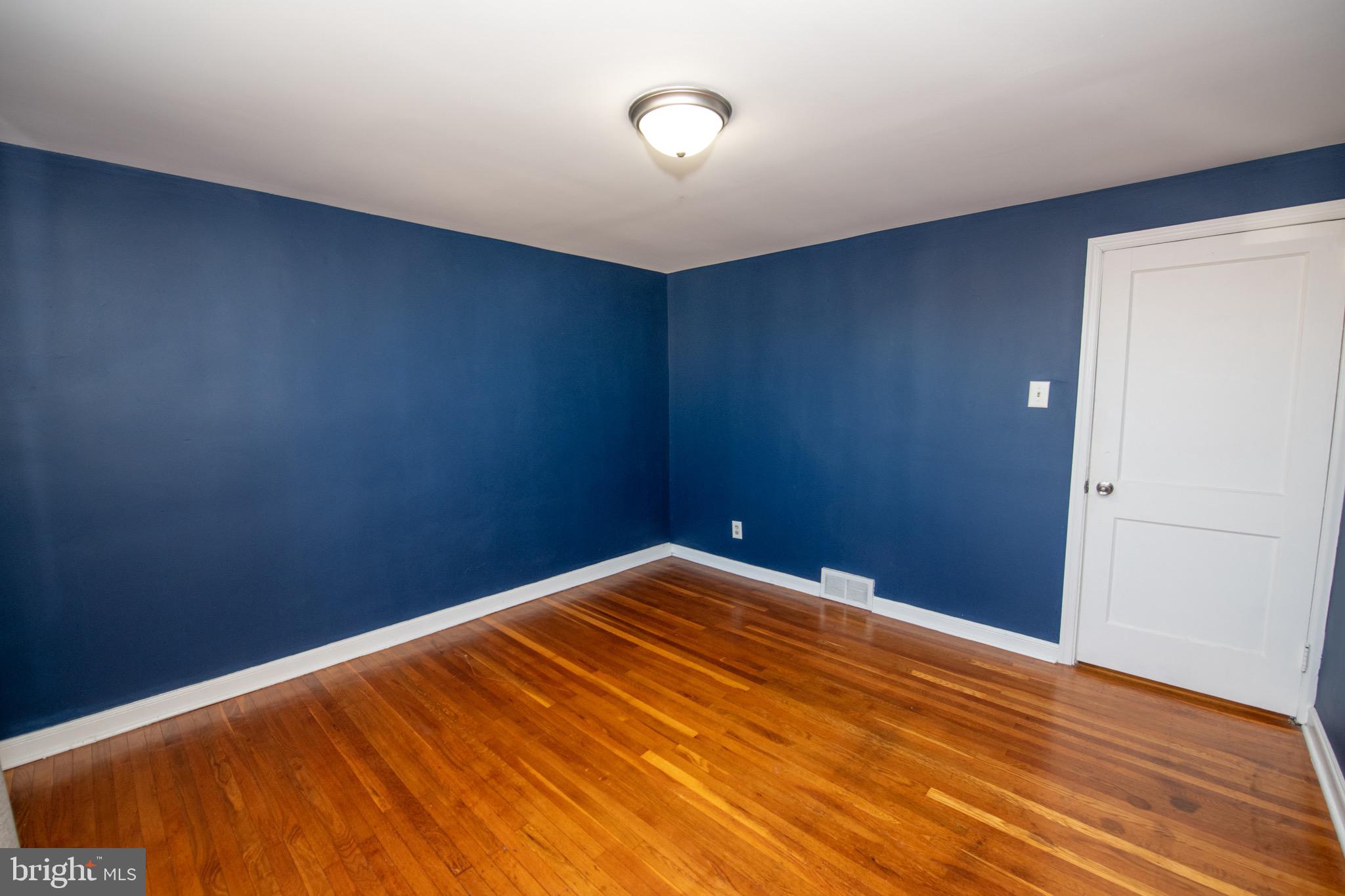 BRIDESBURG - Residential