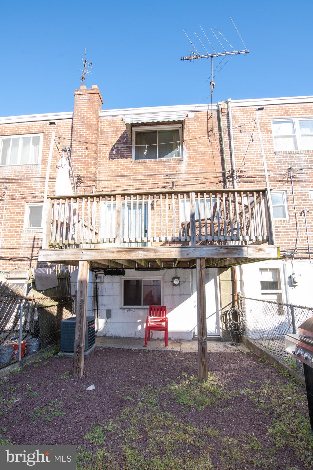 BRIDESBURG - Residential