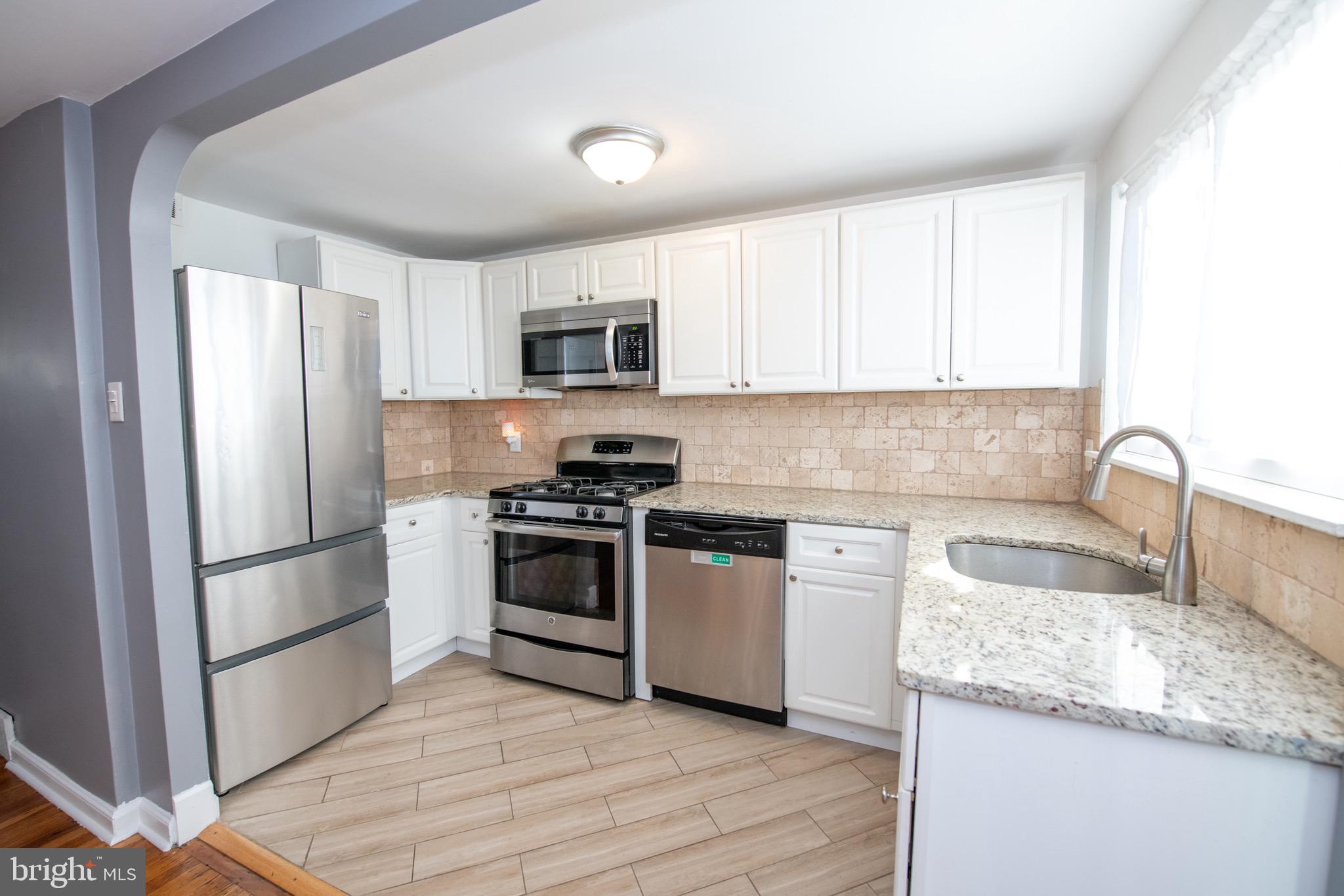 BRIDESBURG - Residential