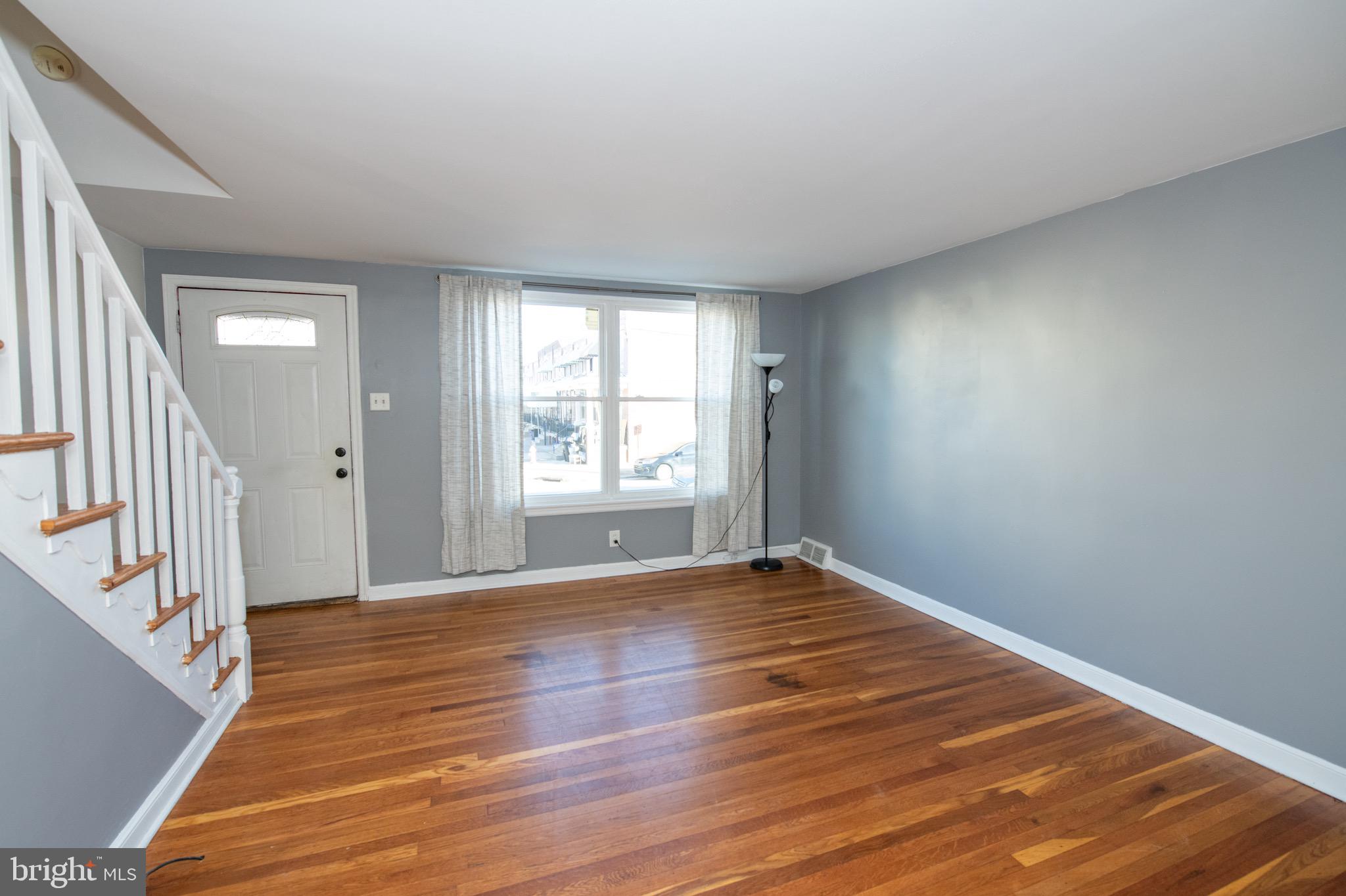 BRIDESBURG - Residential