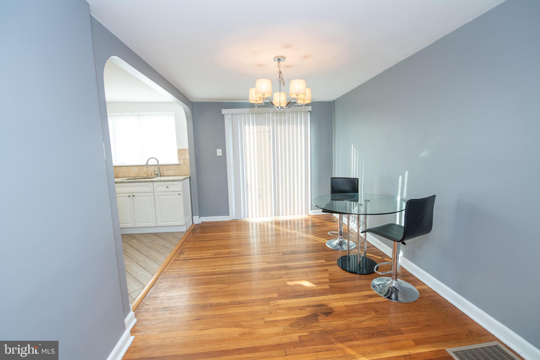 BRIDESBURG - Residential