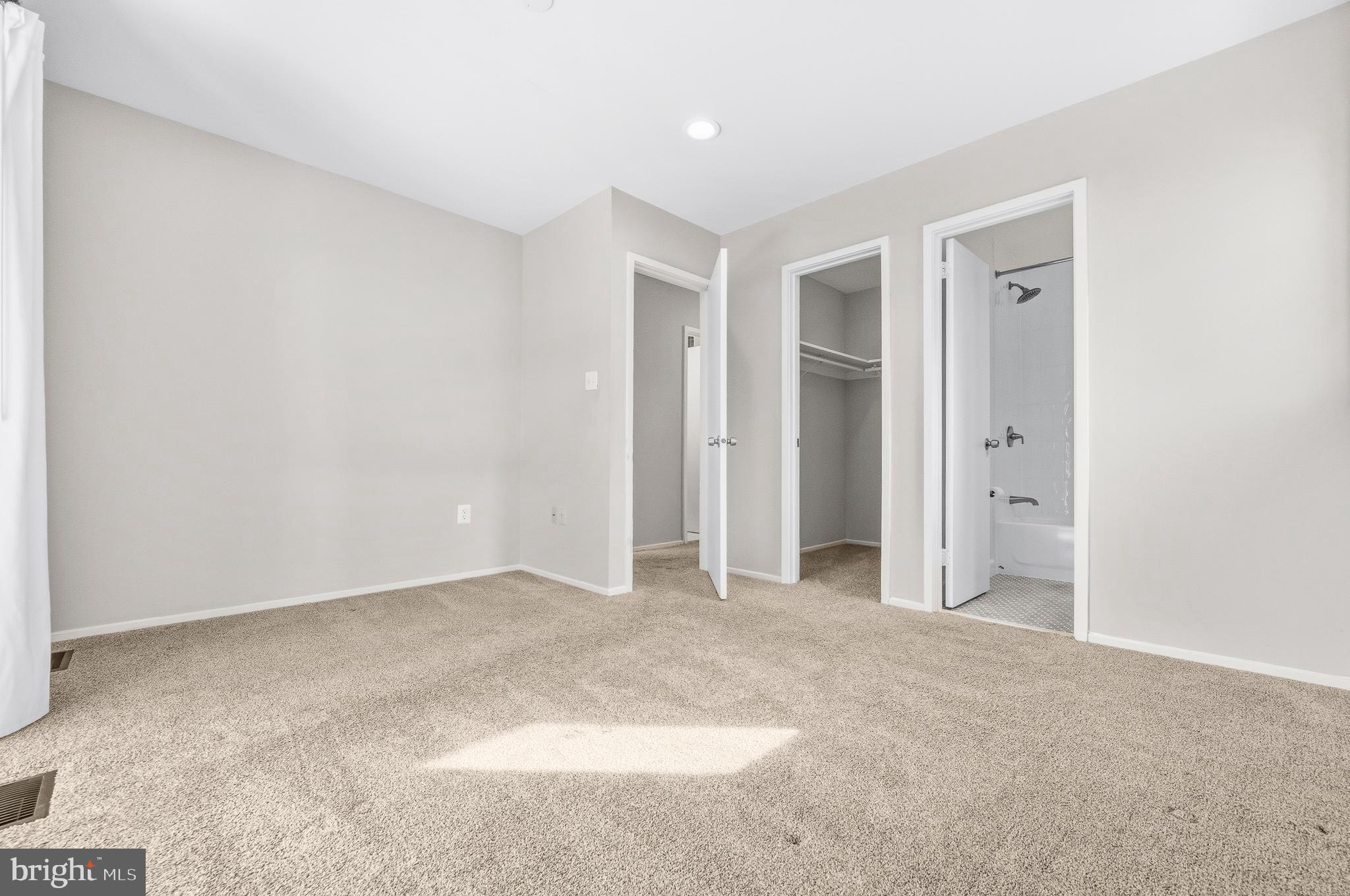 CYRANDALL VALLEY NORTH - Residential