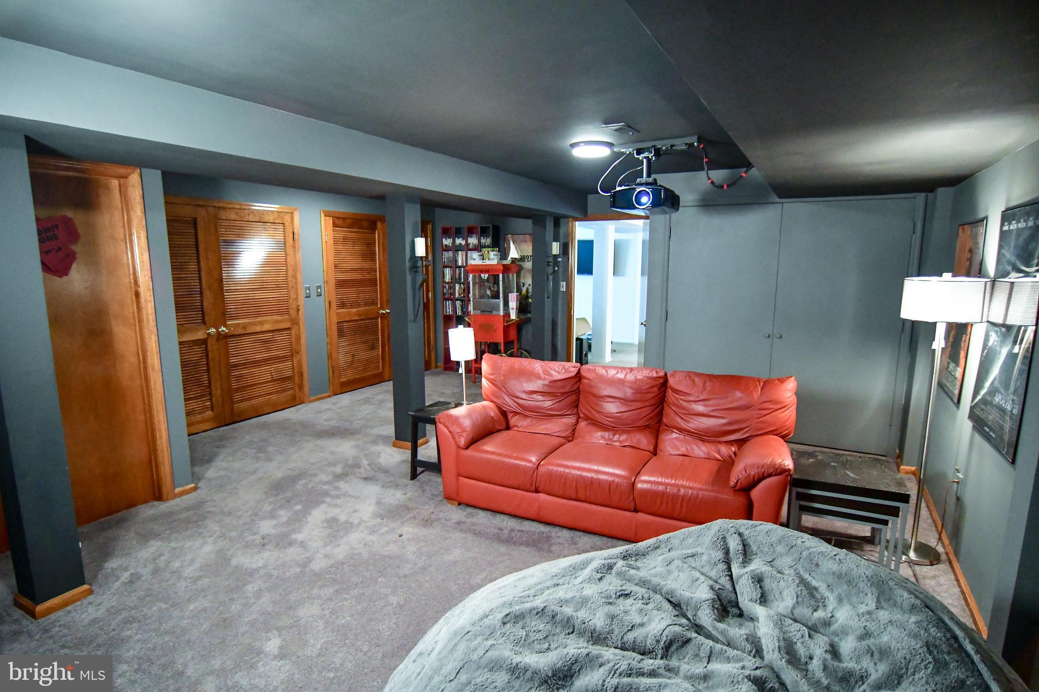 BRADDOCK HEIGHTS - Residential