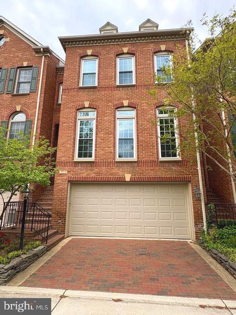 Photo of 707 Catts Tavern Drive, ALEXANDRIA, VA 22314 (MLS # VAAX2059770)
