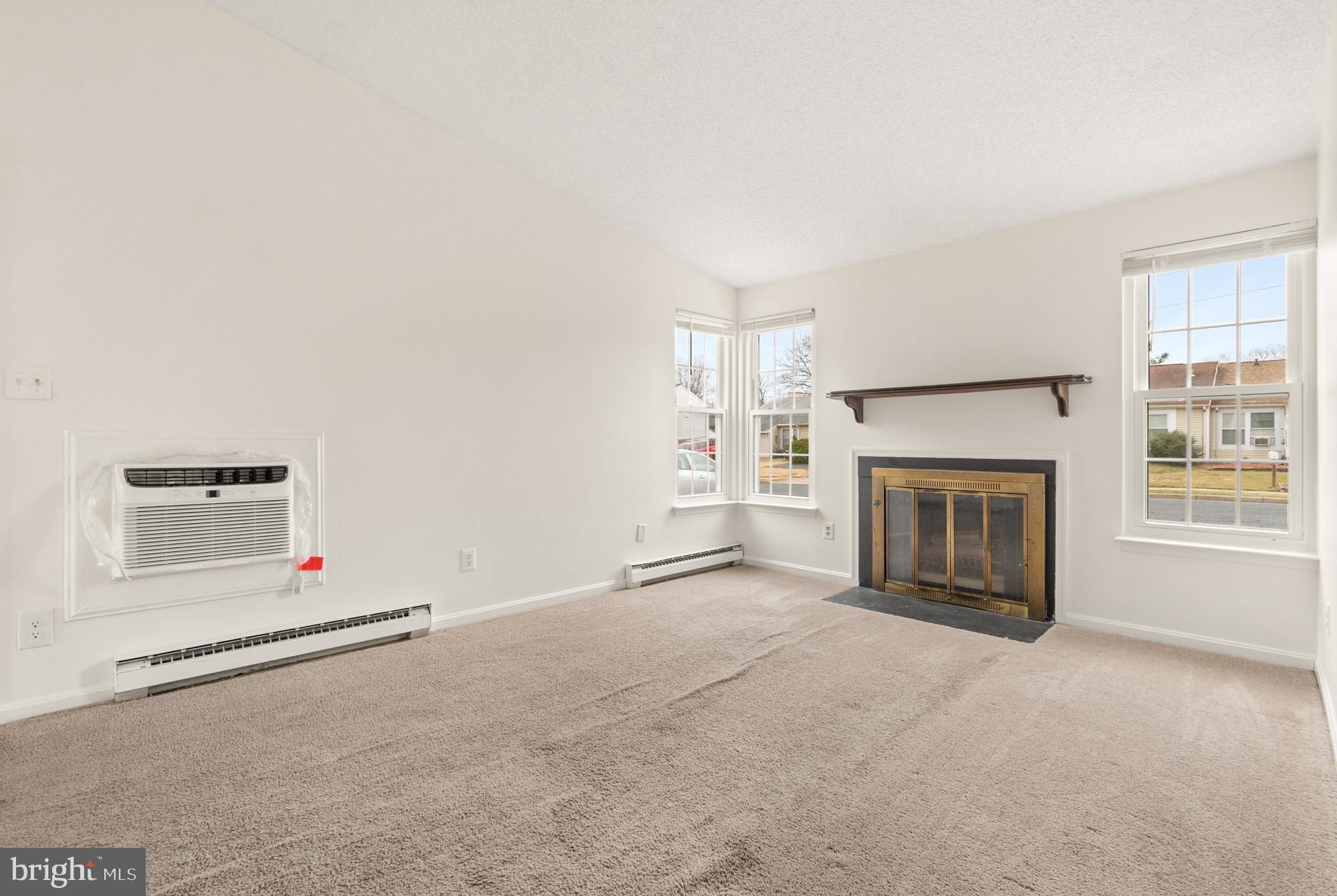 FREDERICKTOWNE VILLAGE - Residential