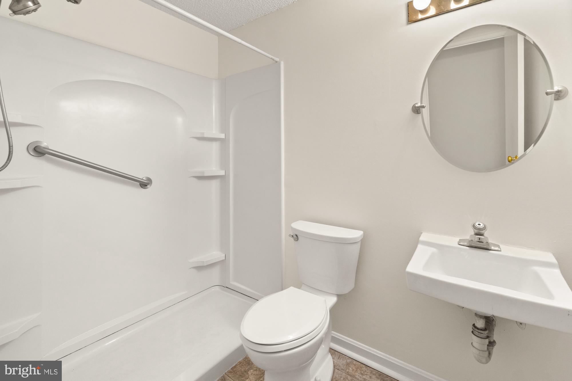 FREDERICKTOWNE VILLAGE - Residential