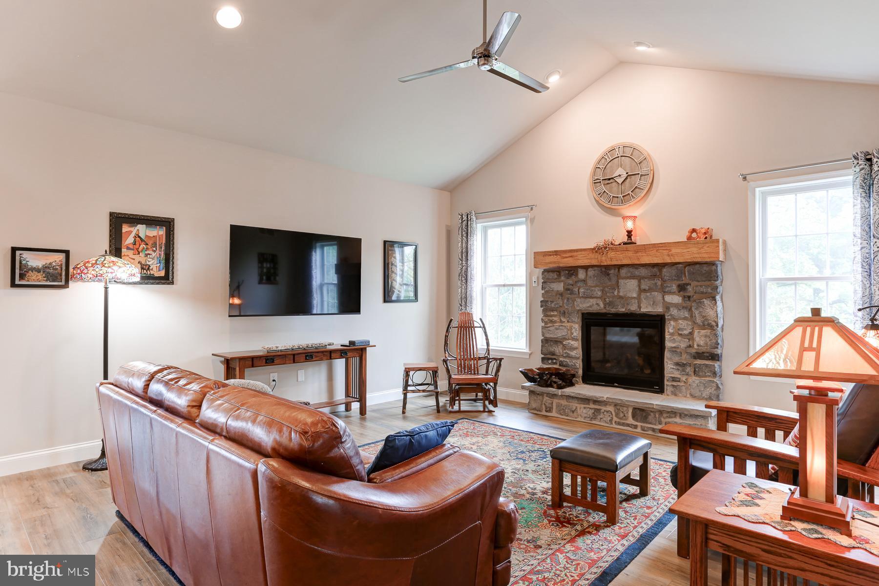 17 BECKLEYS CORNER