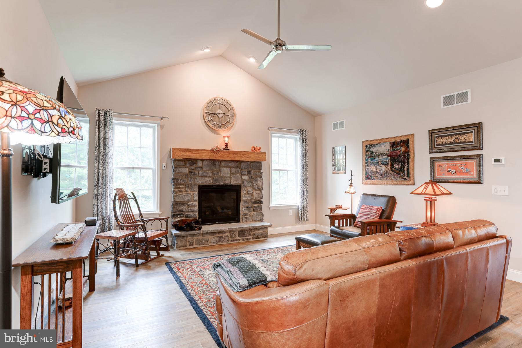 17 BECKLEYS CORNER