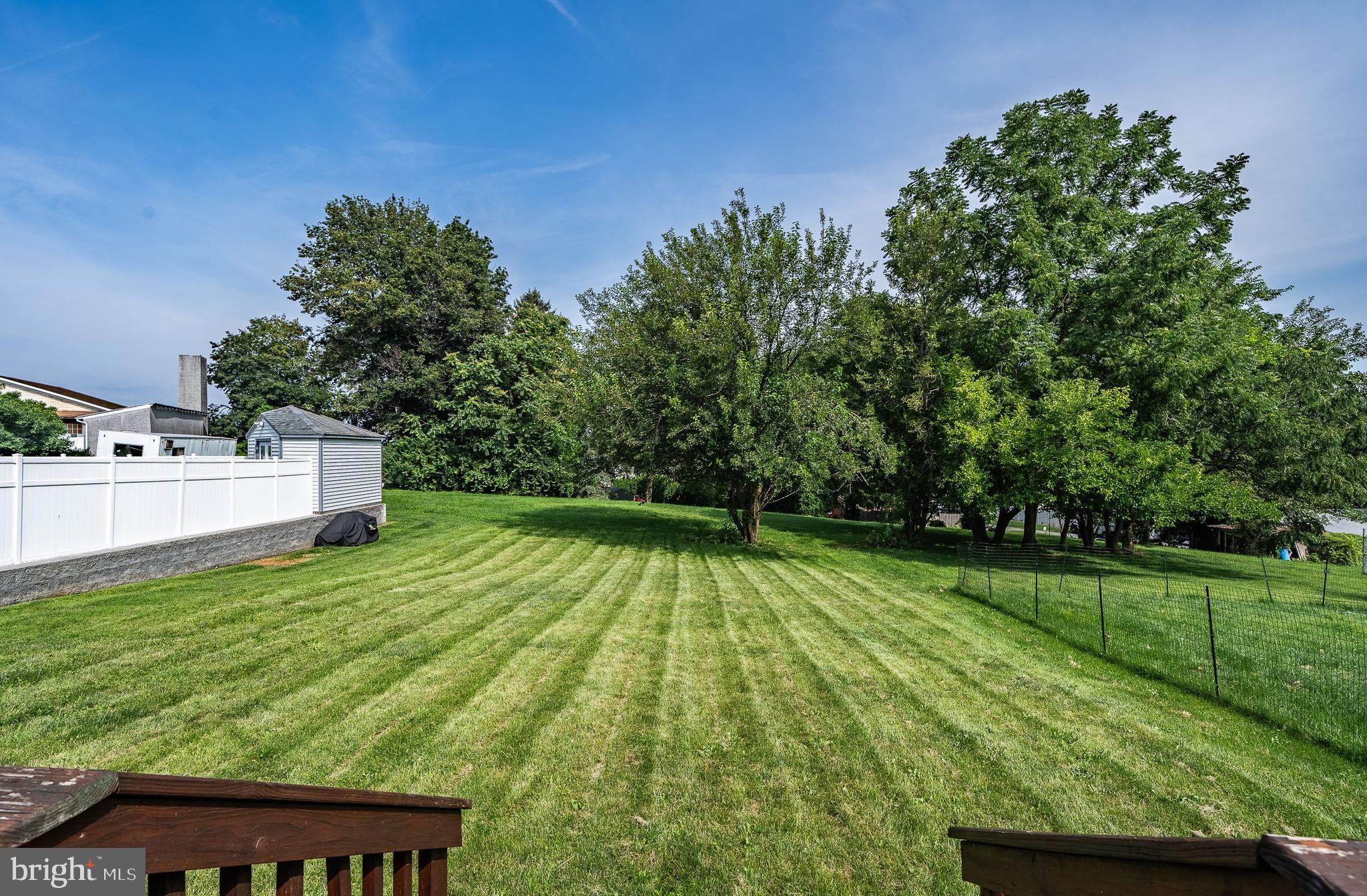 COLUMBIA COURT - Residential
