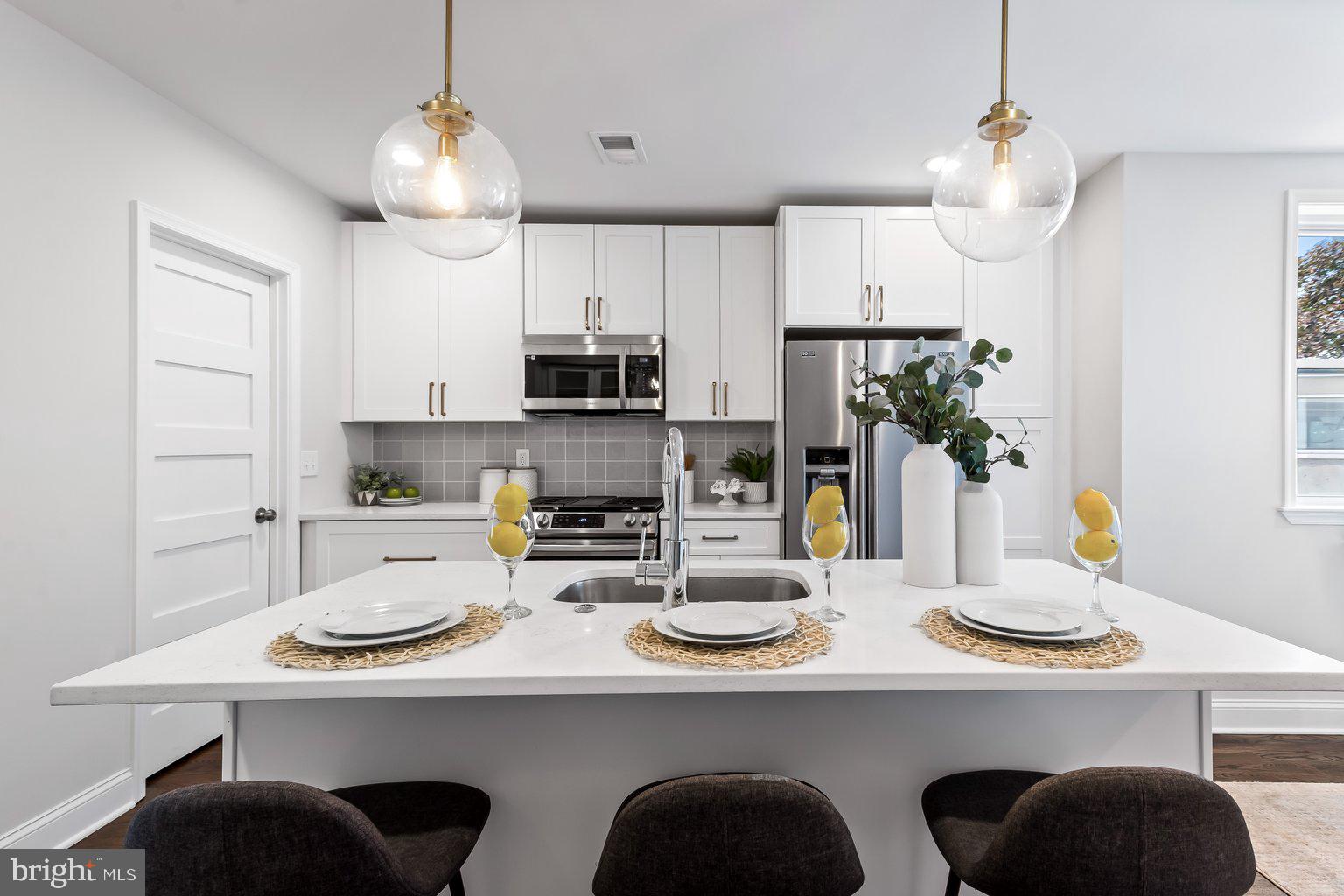 HAMPDEN HISTORIC DISTRICT - Residential