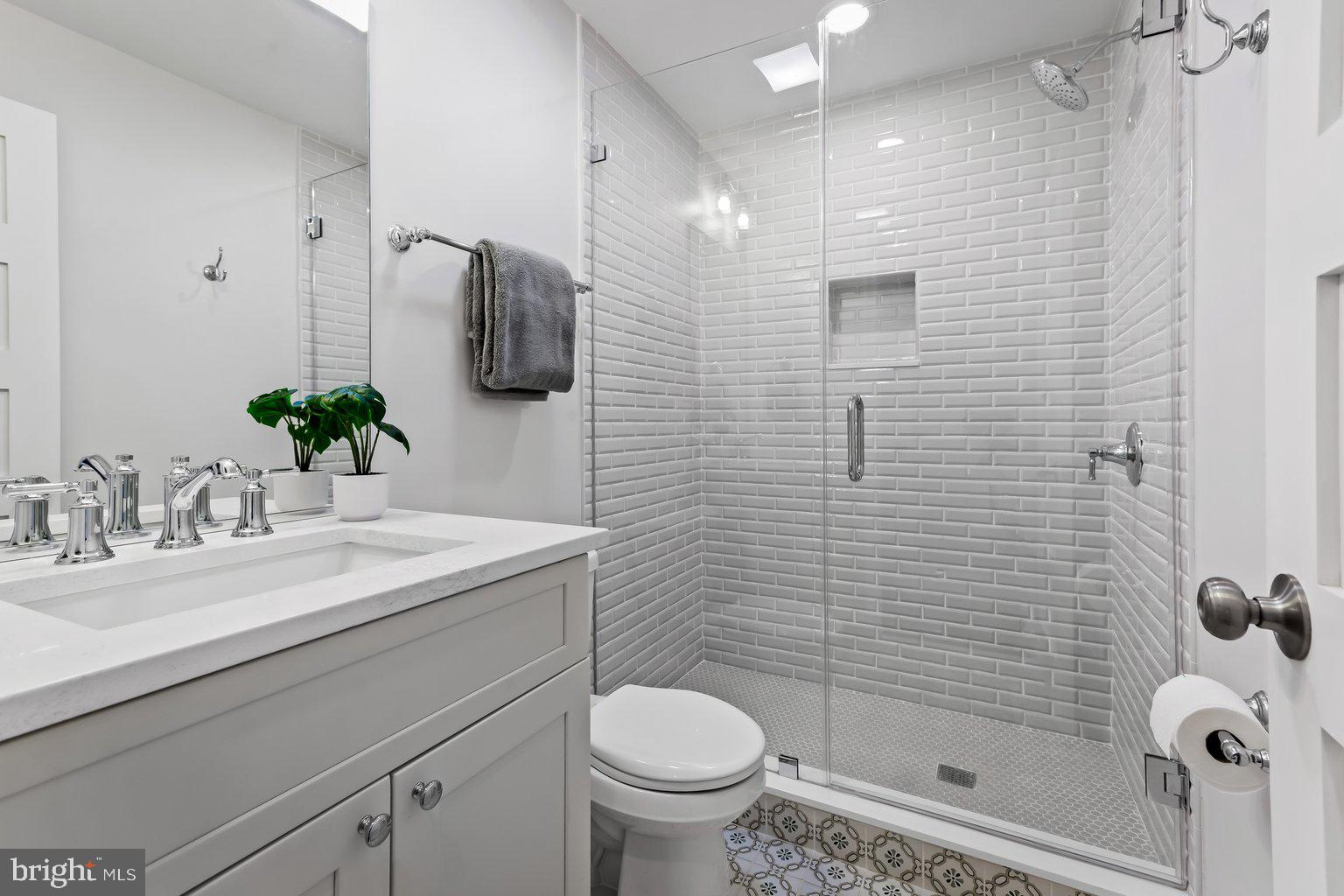 HAMPDEN HISTORIC DISTRICT - Residential