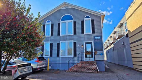 Condo For Rent - 1712 Mt Vernon Avenue #E<br/> Alexandria City County, ALEXANDRIA, VA 22301