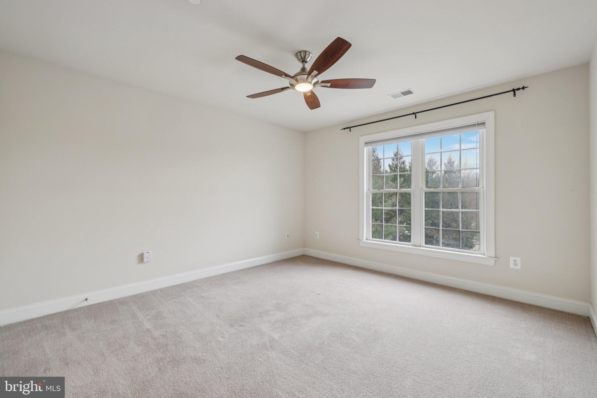 STERLING GLEN - Residential