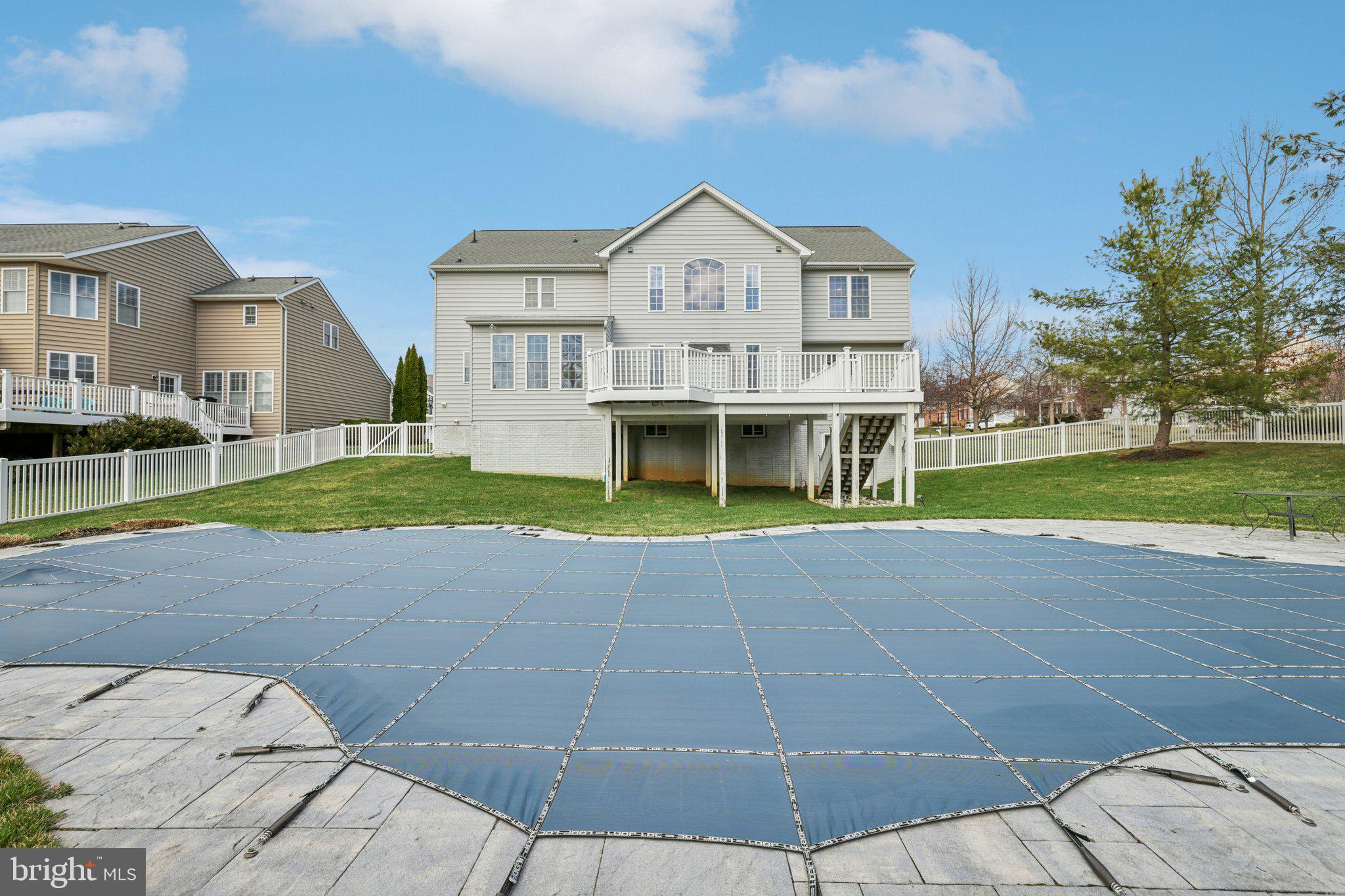 STERLING GLEN - Residential