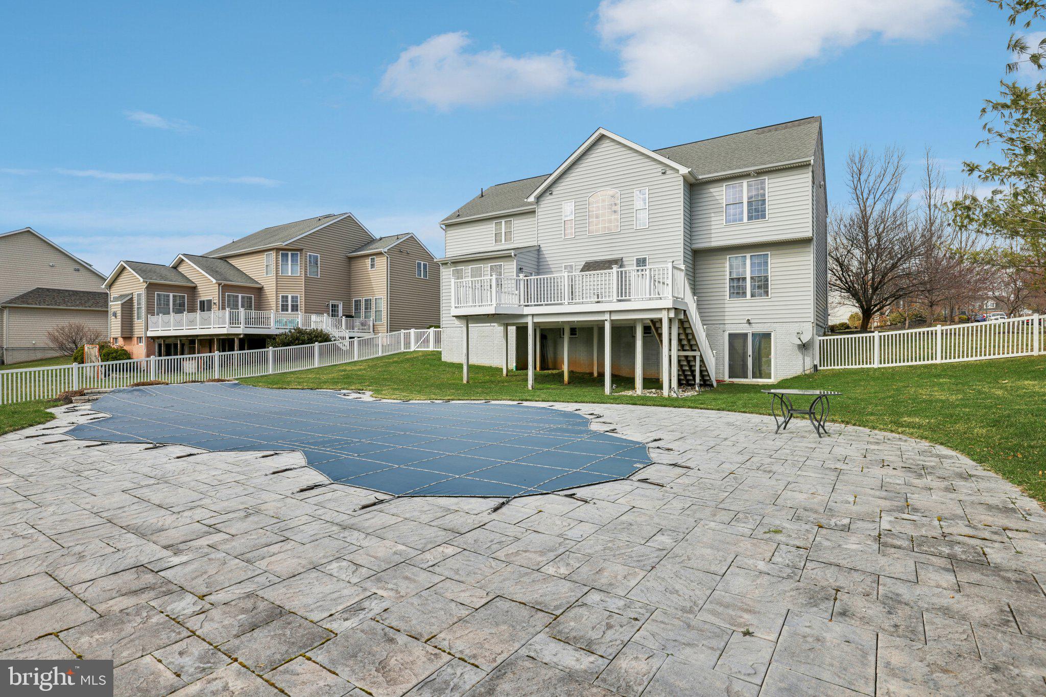 STERLING GLEN - Residential