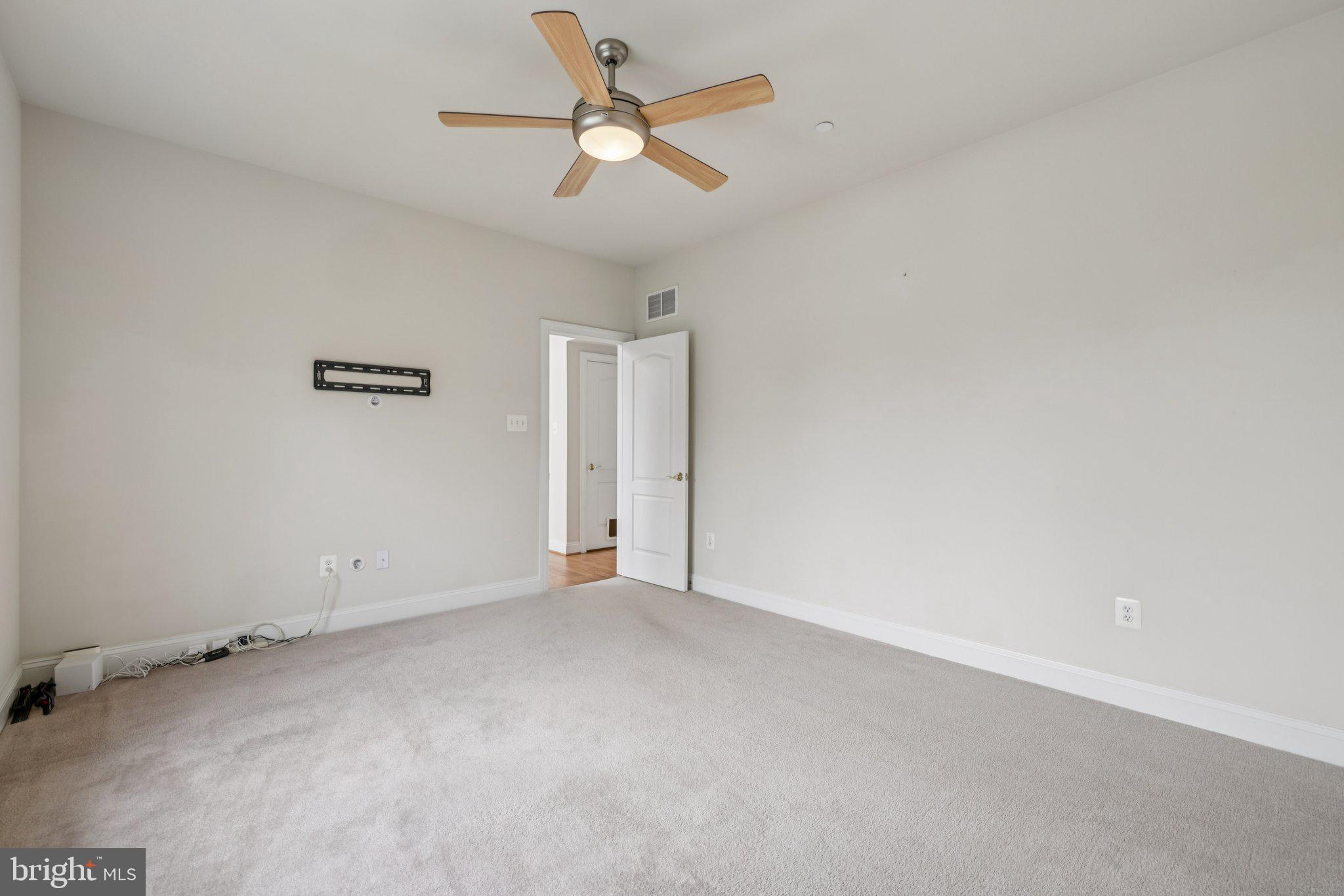 STERLING GLEN - Residential